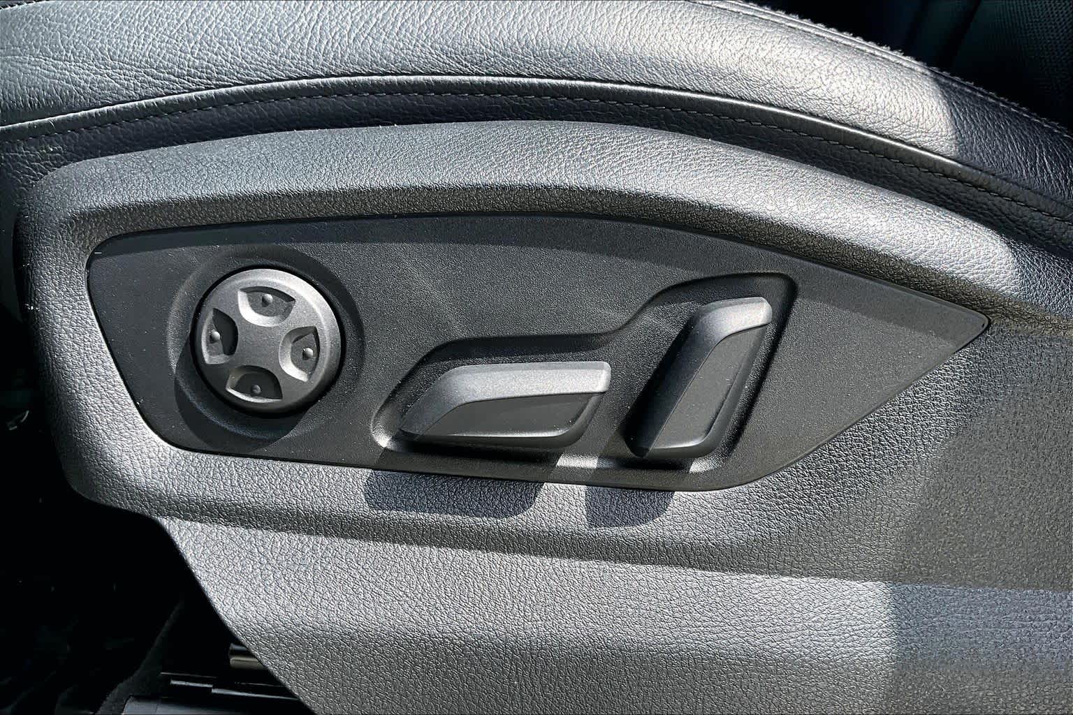 2019 Audi Q7 Prestige Glacier White Metallic at Lexus of Clear Lake