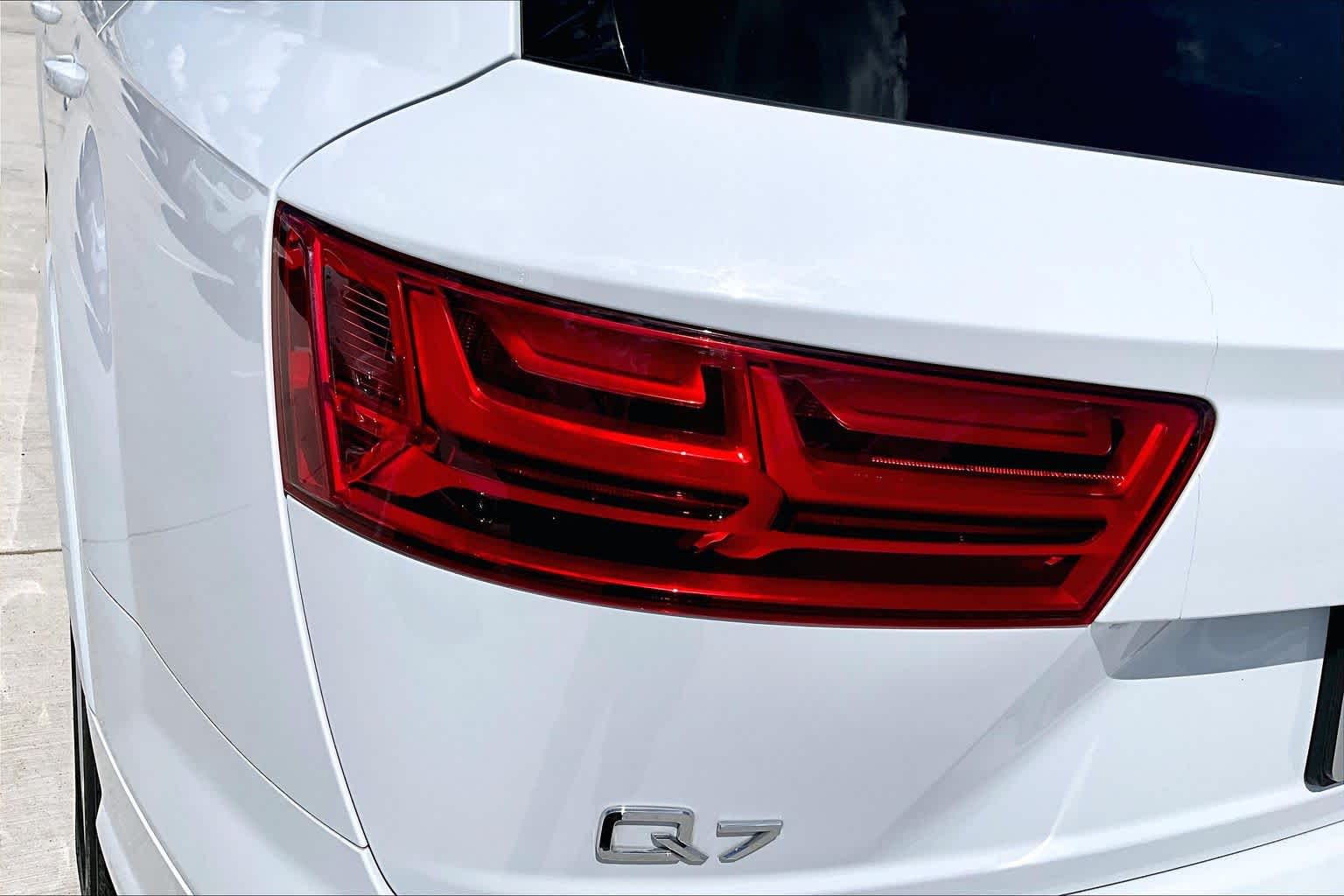 2019 Audi Q7 Prestige Glacier White Metallic at Lexus of Clear Lake