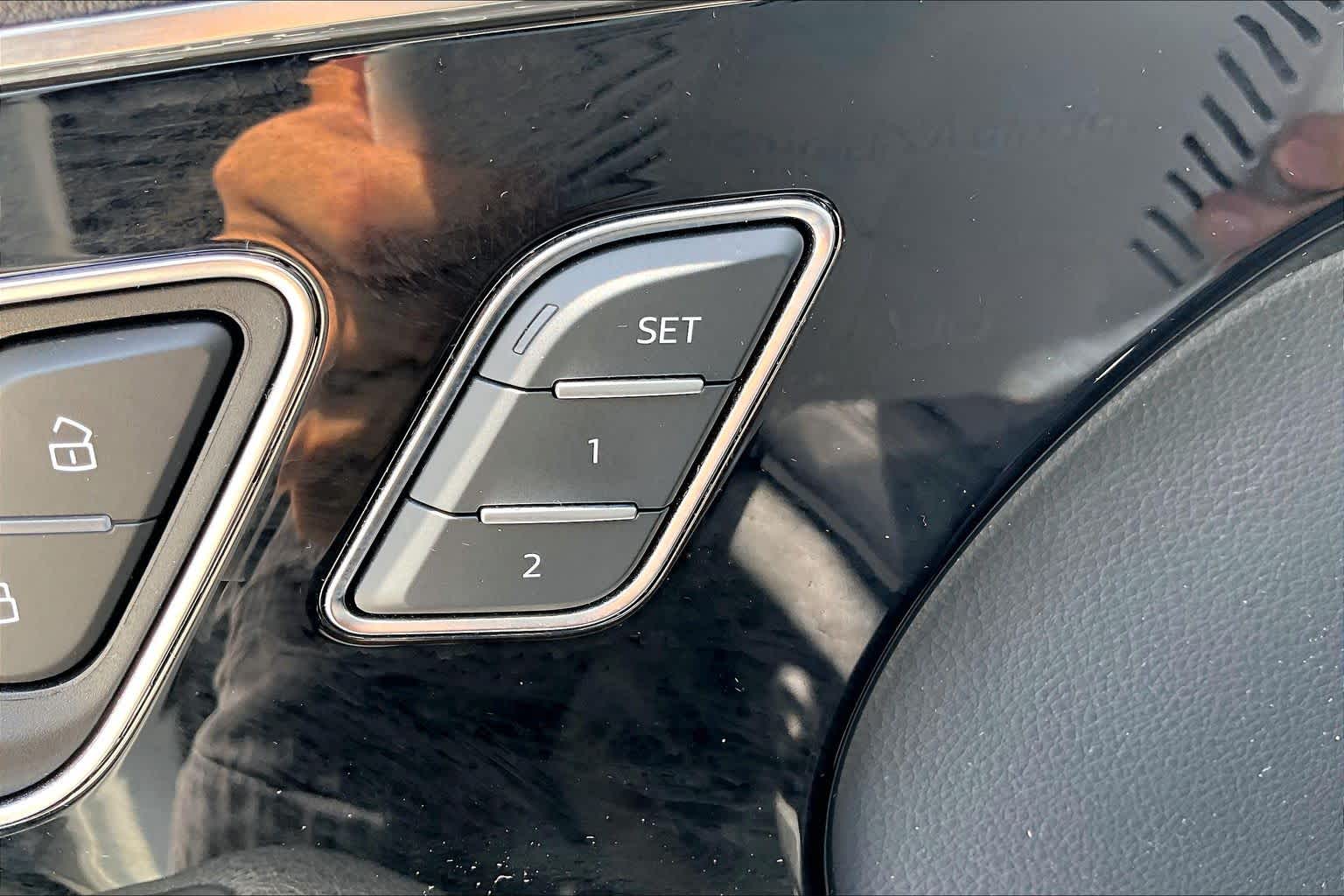2019 Audi Q7 Prestige Glacier White Metallic at Lexus of Clear Lake