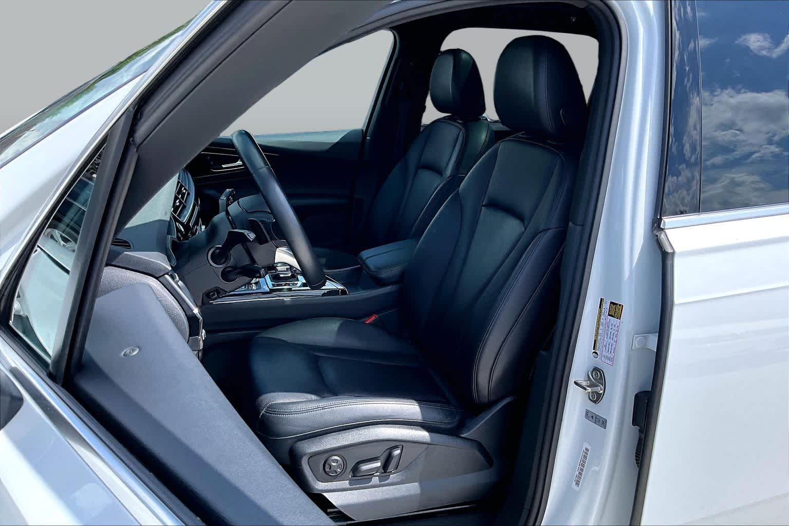2019 Audi Q7 Prestige Glacier White Metallic at Lexus of Clear Lake