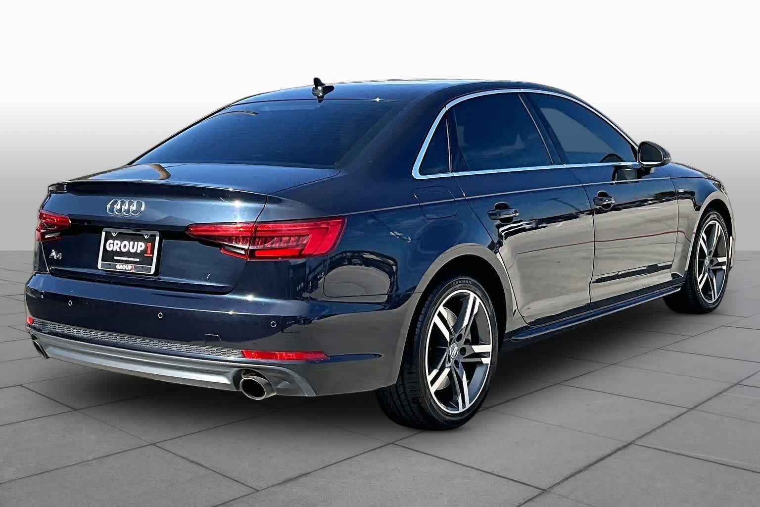 2017 Audi A4 photo 11 of 30