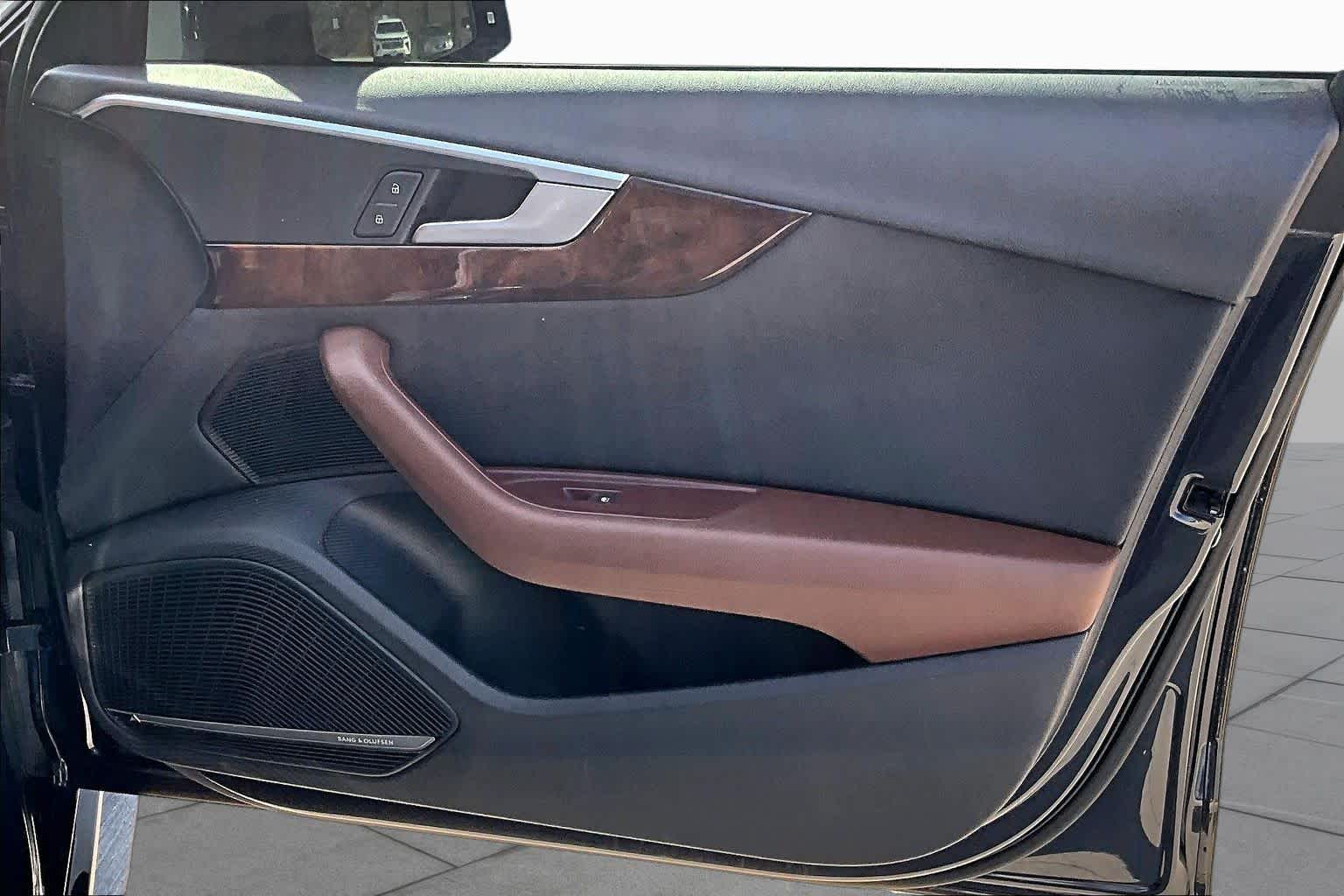 2017 Audi A4 photo 19 of 30