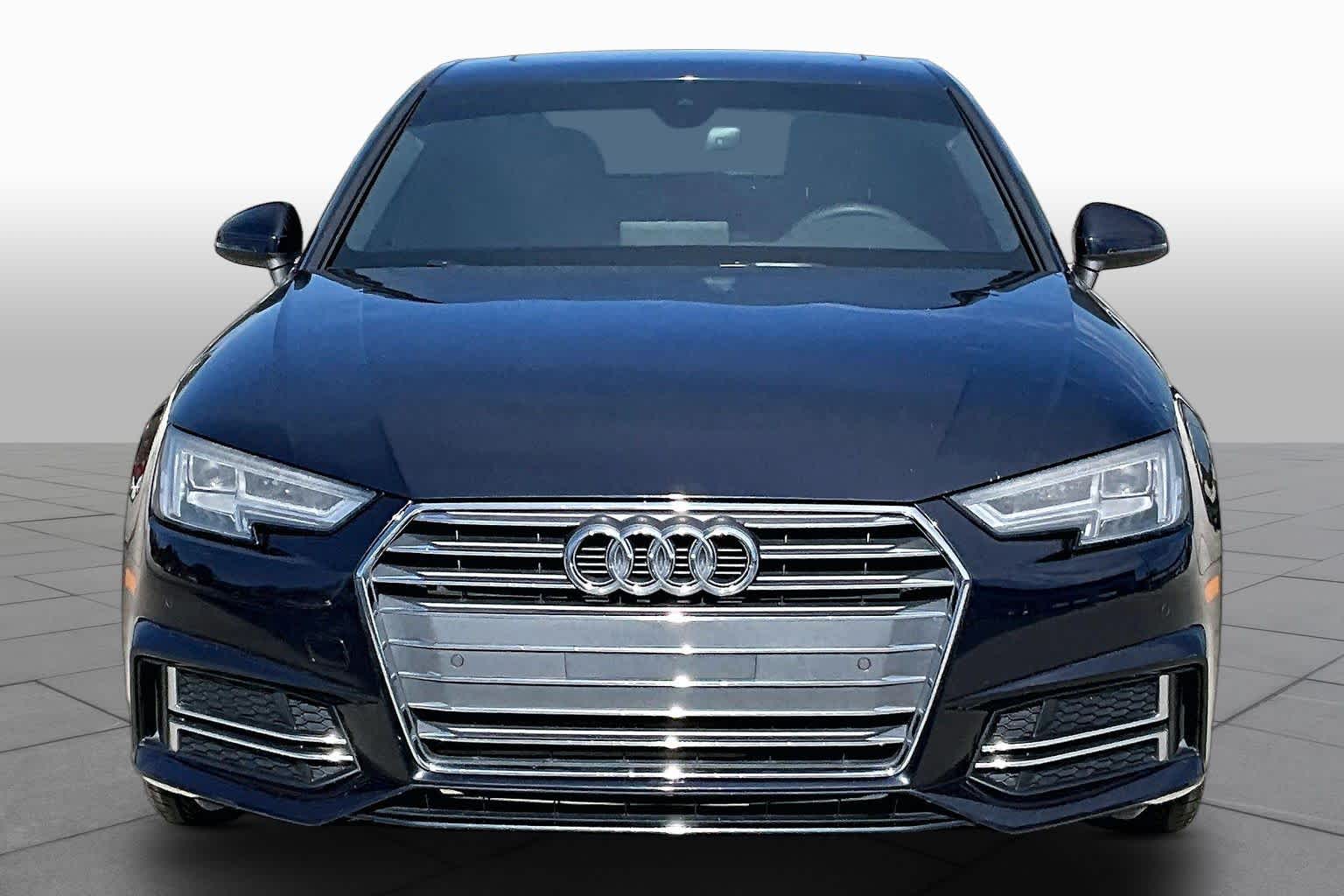 2017 Audi A4 photo 4 of 30