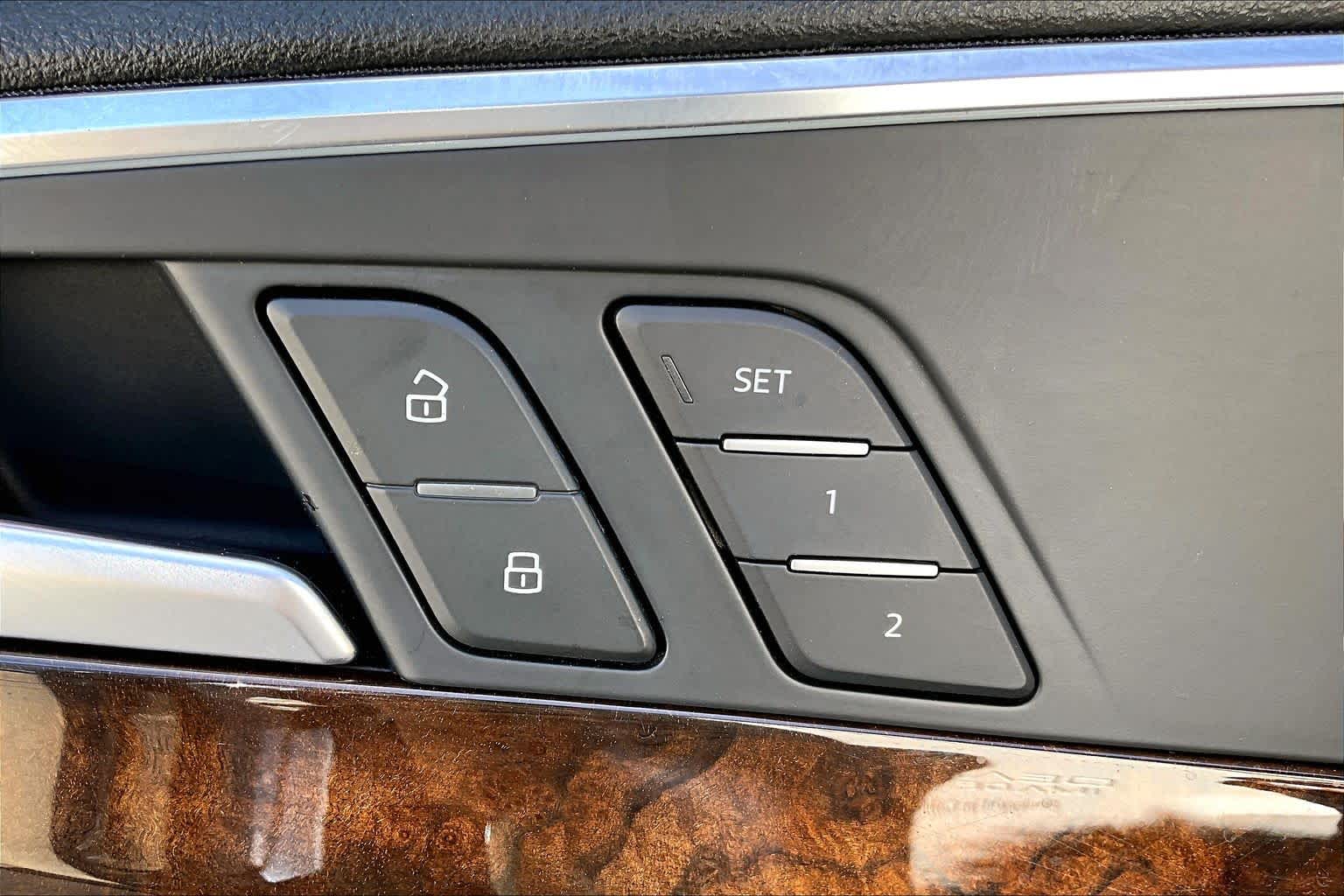 2017 Audi A4 photo 29 of 30