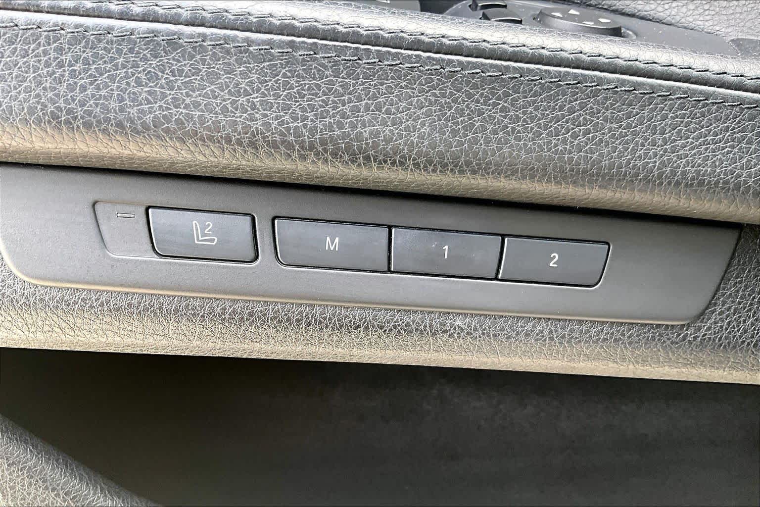 2013 BMW 740i 740i Black Sapphire Metallic at Tomball Ford