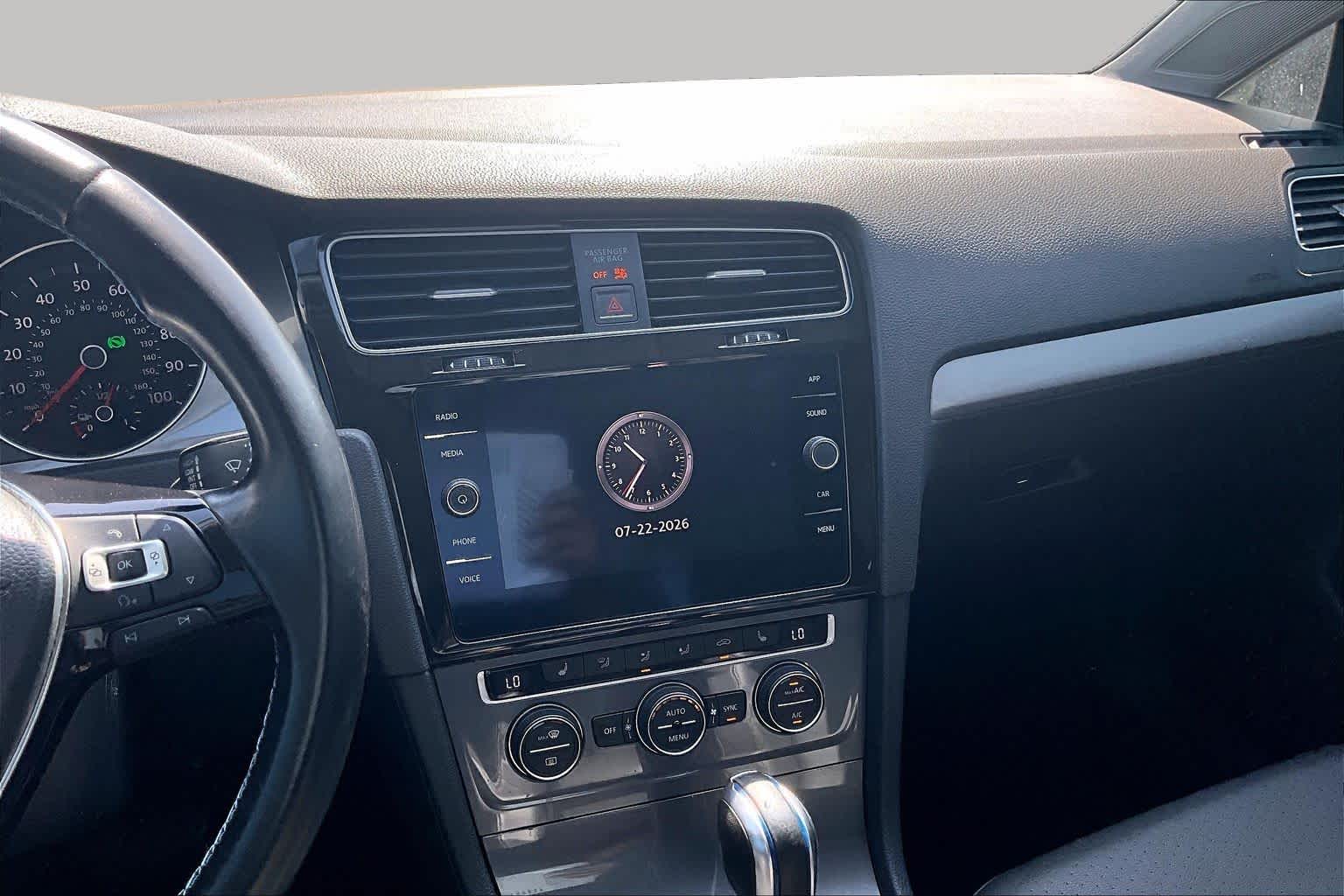 2015 Volkswagen e-Golf SEL Premium - 5