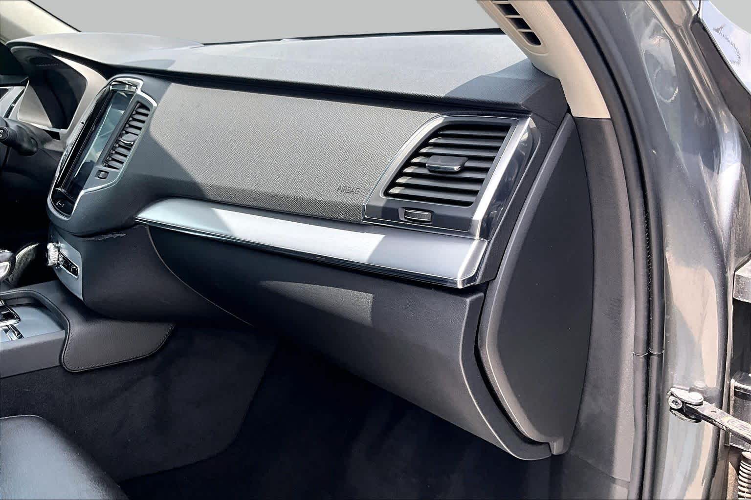 2018 Volvo XC90 Momentum Osmium Grey Metallic at Westside Kia