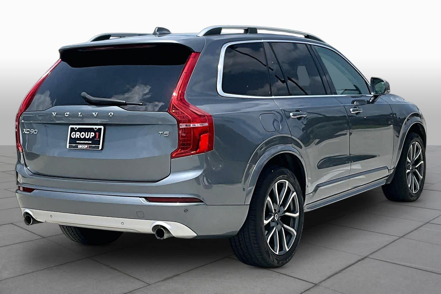 2018 Volvo XC90 Momentum Osmium Grey Metallic at Westside Kia