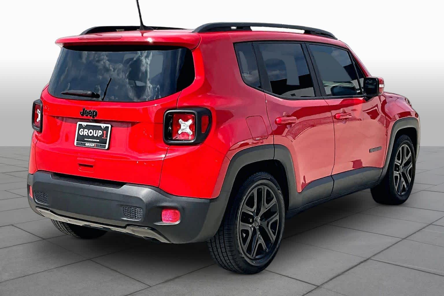 2018 Jeep Renegade photo 12 of 30