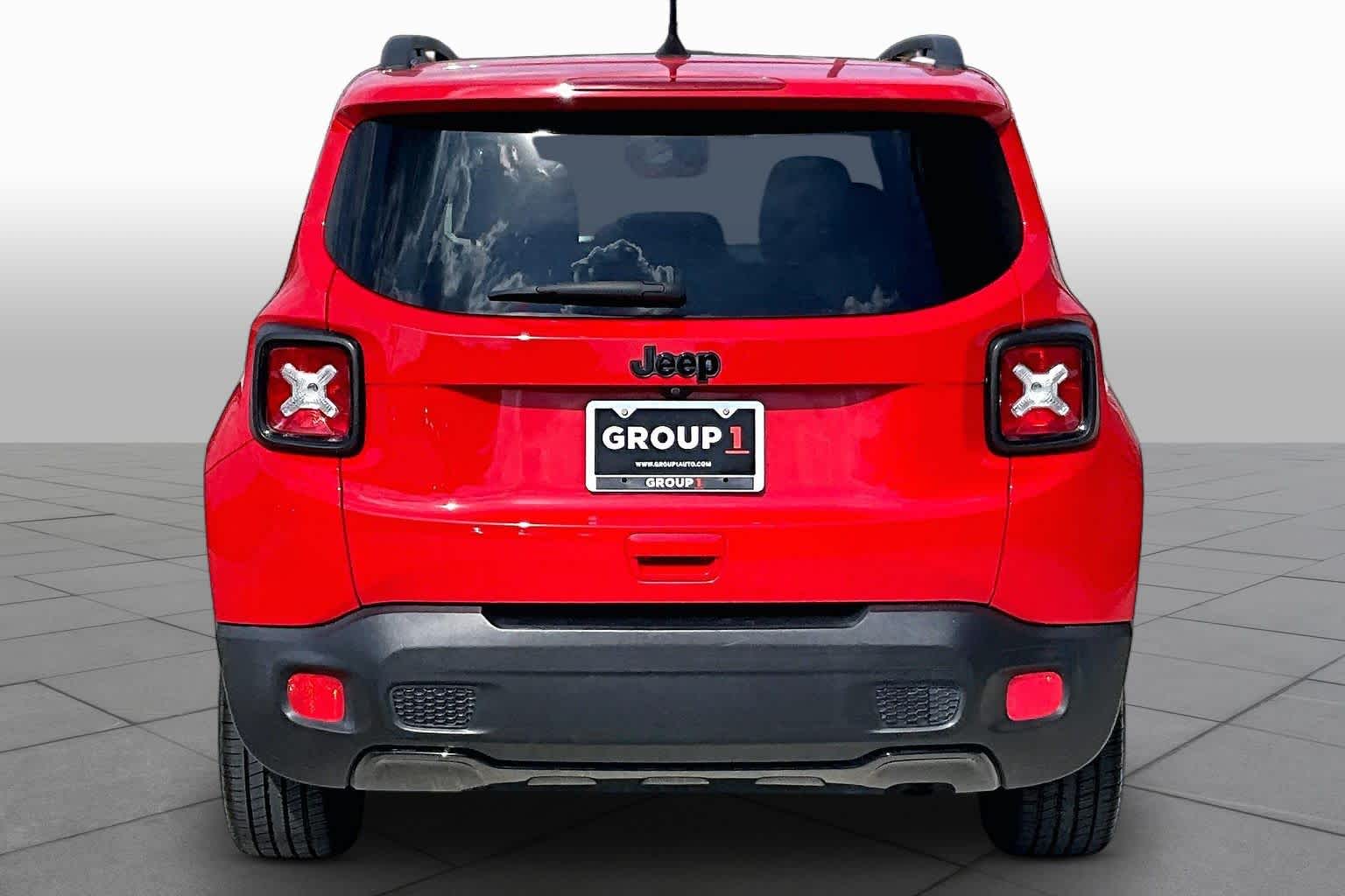 2018 Jeep Renegade photo 5 of 30