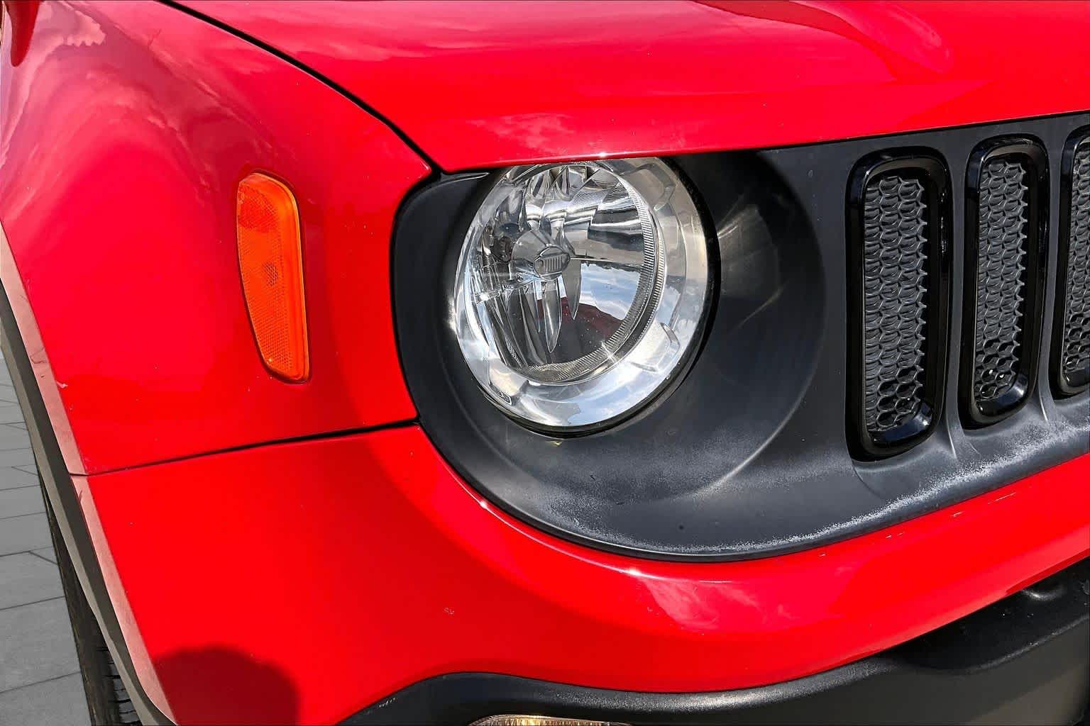 2018 Jeep Renegade photo 25 of 30