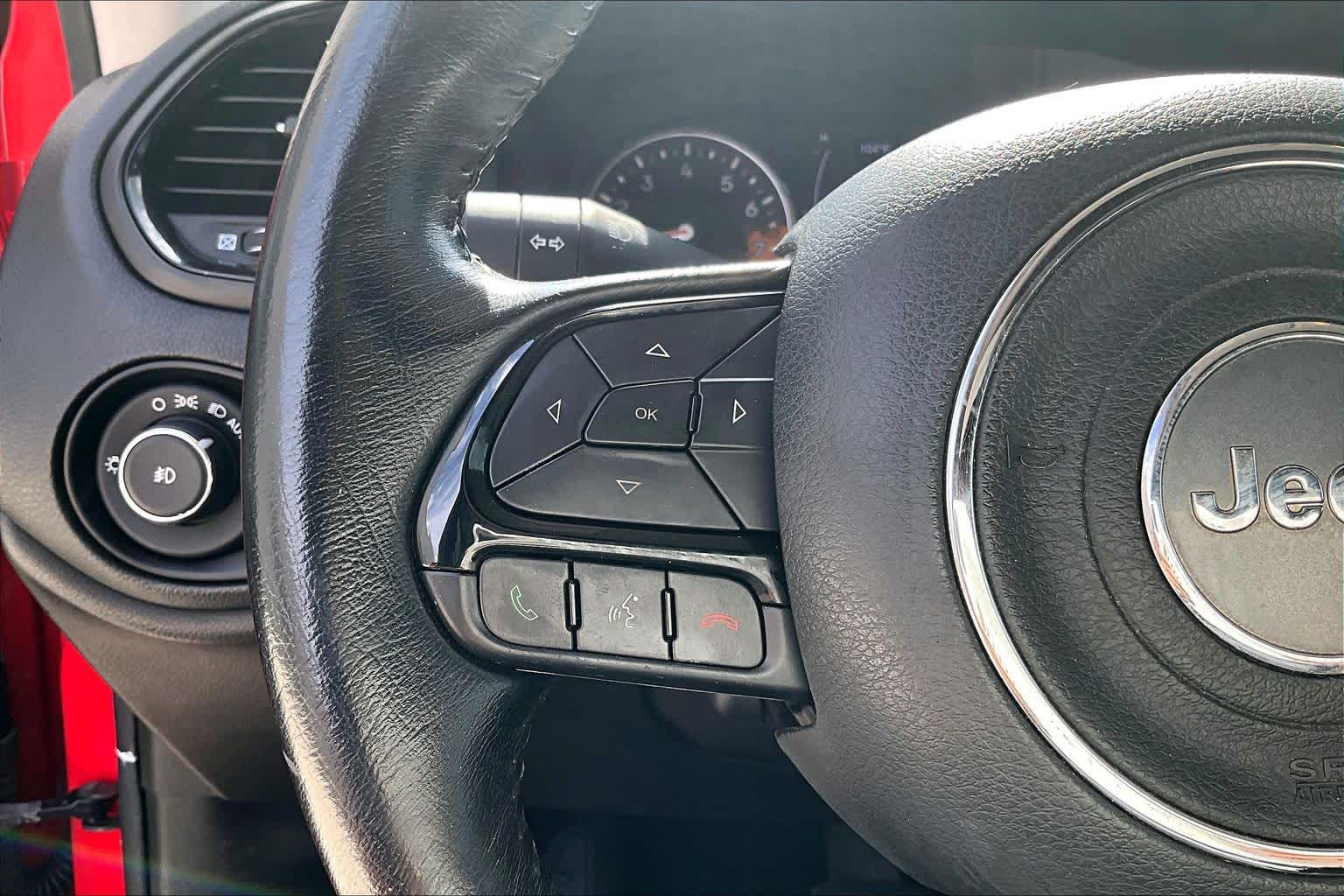 2018 Jeep Renegade photo 22 of 30