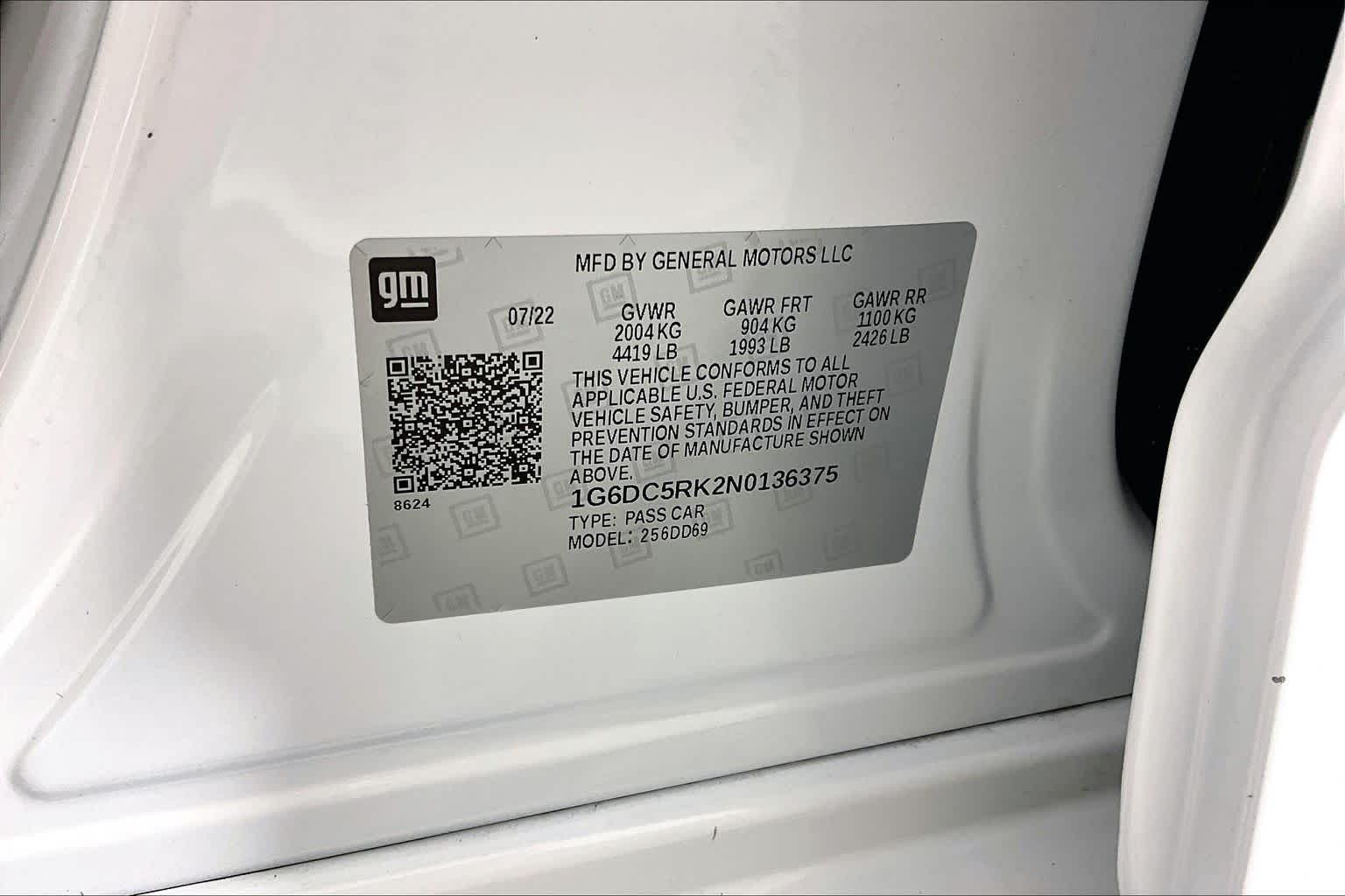 Used 2022 SUMMIT WHITE Cadillac Sport image 32
