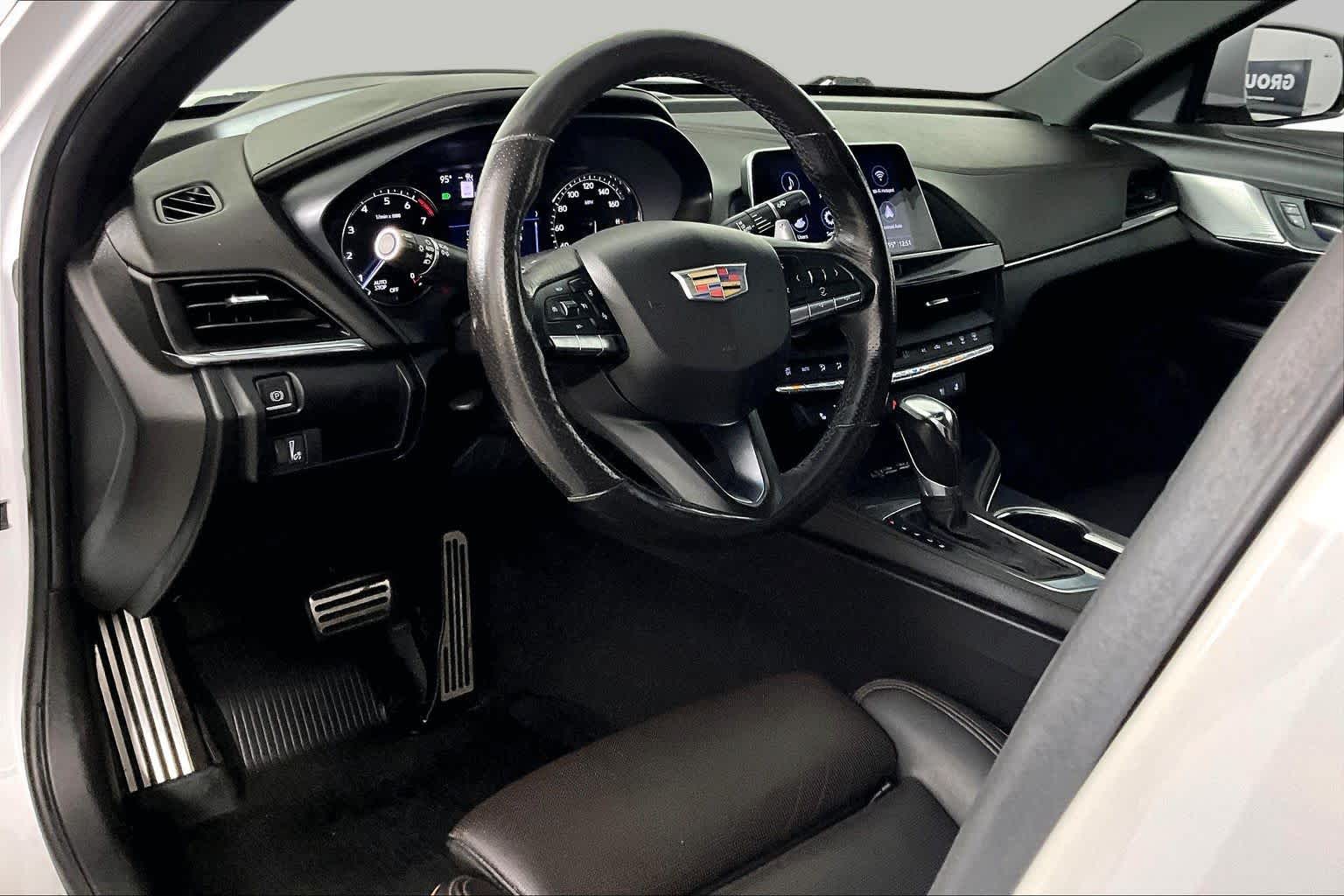 Used 2022 SUMMIT WHITE Cadillac Sport image 16