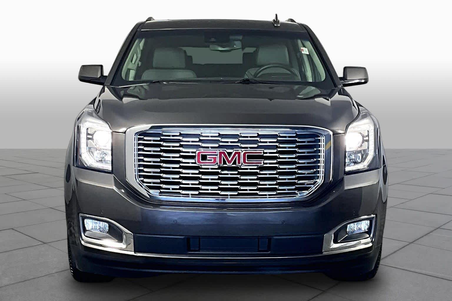 Used 2019 SMOKEY QUARTZ METALLIC GMC Denali image 4