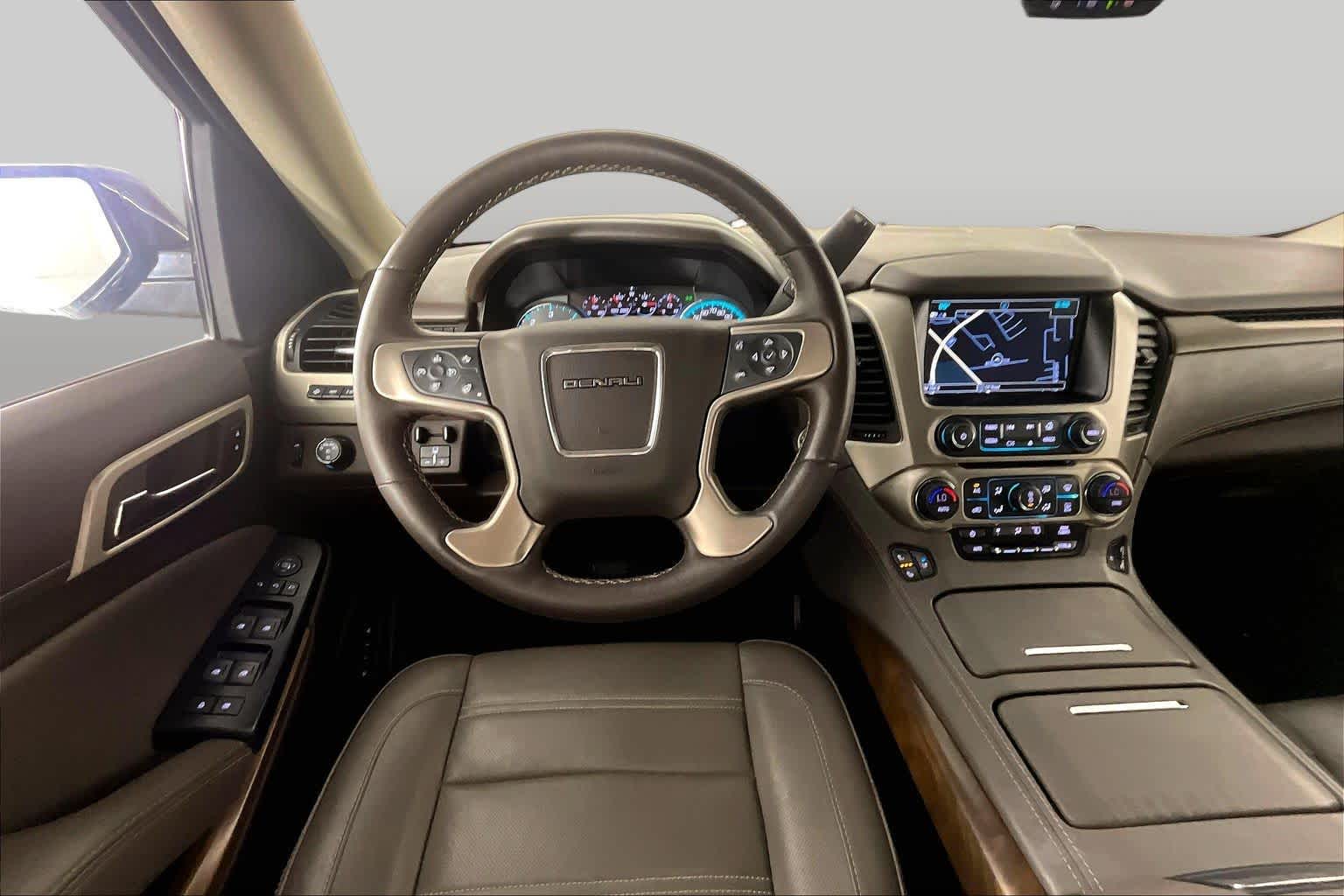 Used 2019 SMOKEY QUARTZ METALLIC GMC Denali image 6