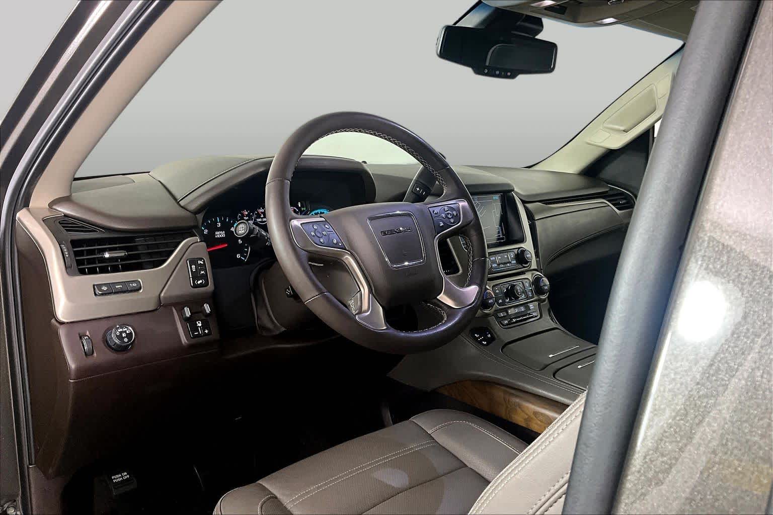 Used 2019 SMOKEY QUARTZ METALLIC GMC Denali image 16