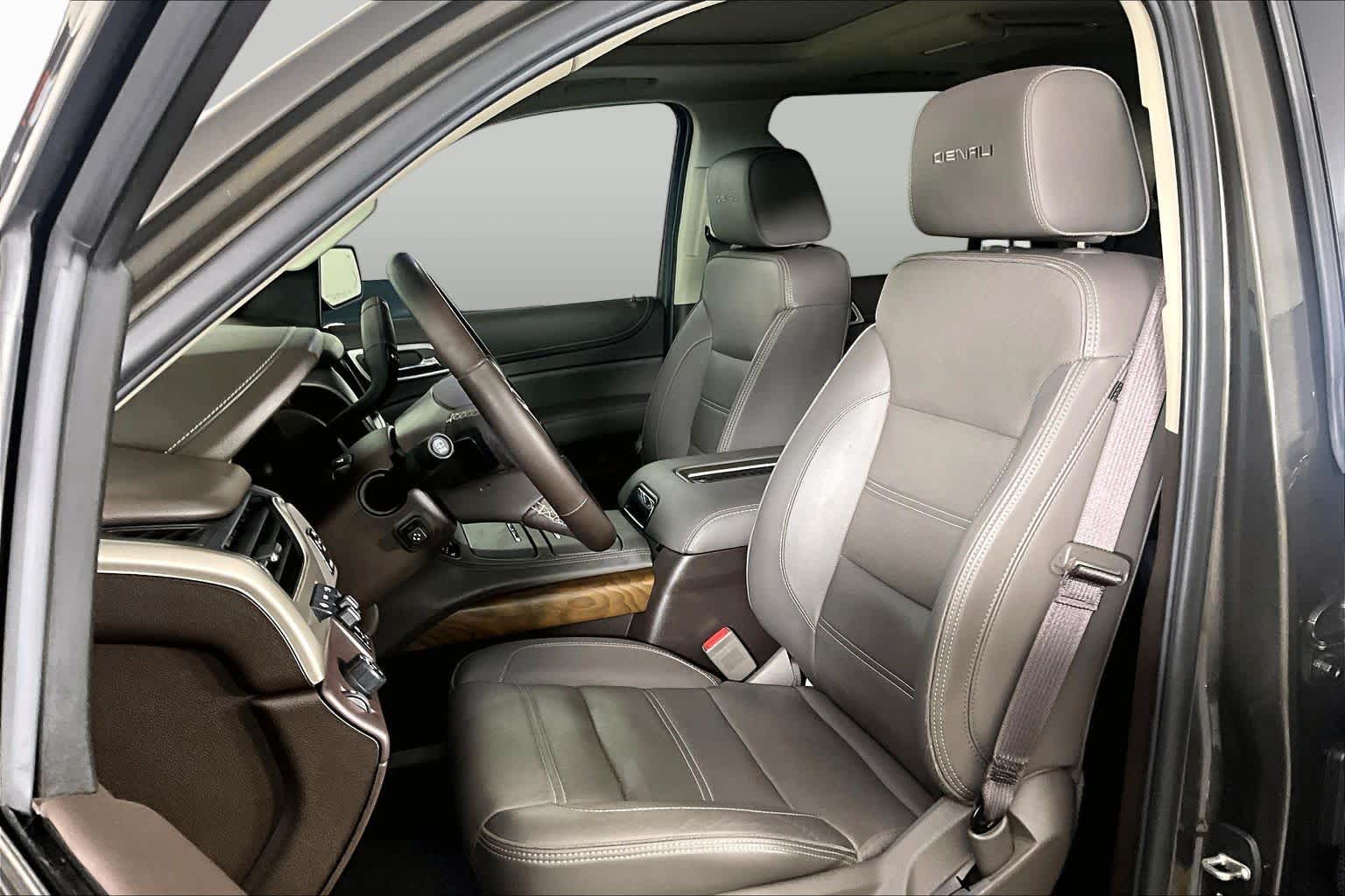 Used 2019 SMOKEY QUARTZ METALLIC GMC Denali image 8