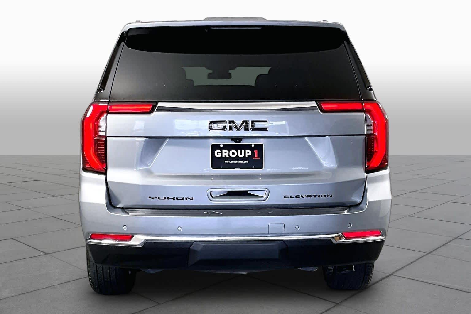 Used 2025 Sterling Metallic GMC Elevation image 5