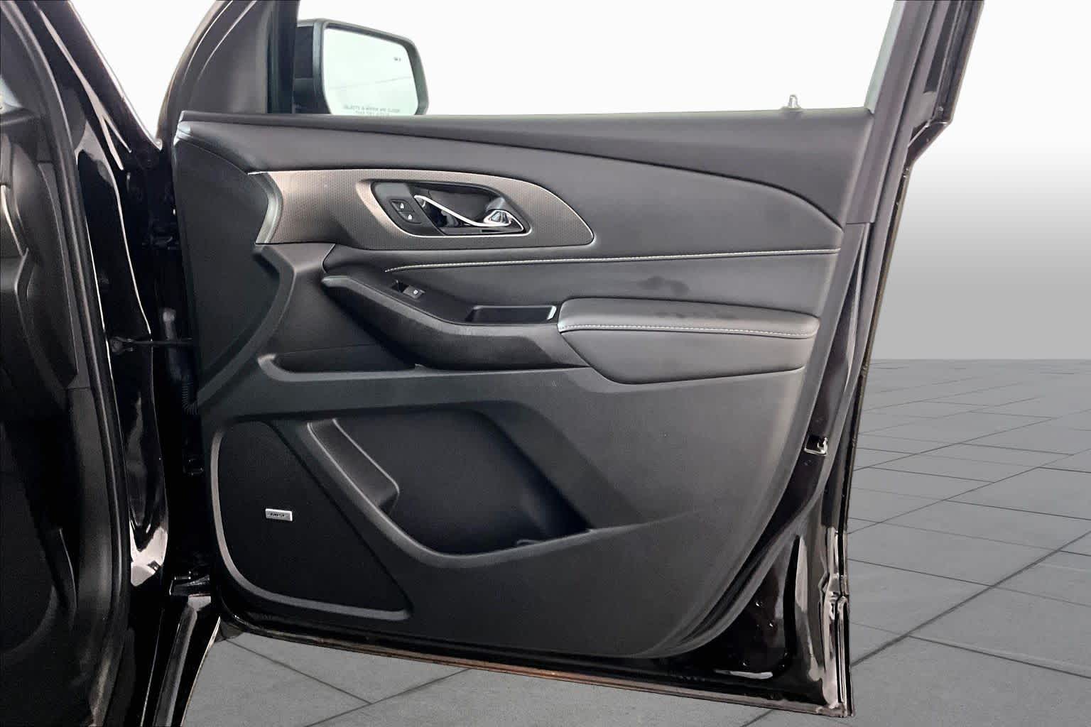 Used 2023 MOSAIC BLACK METALLIC Chevrolet Premier image 21