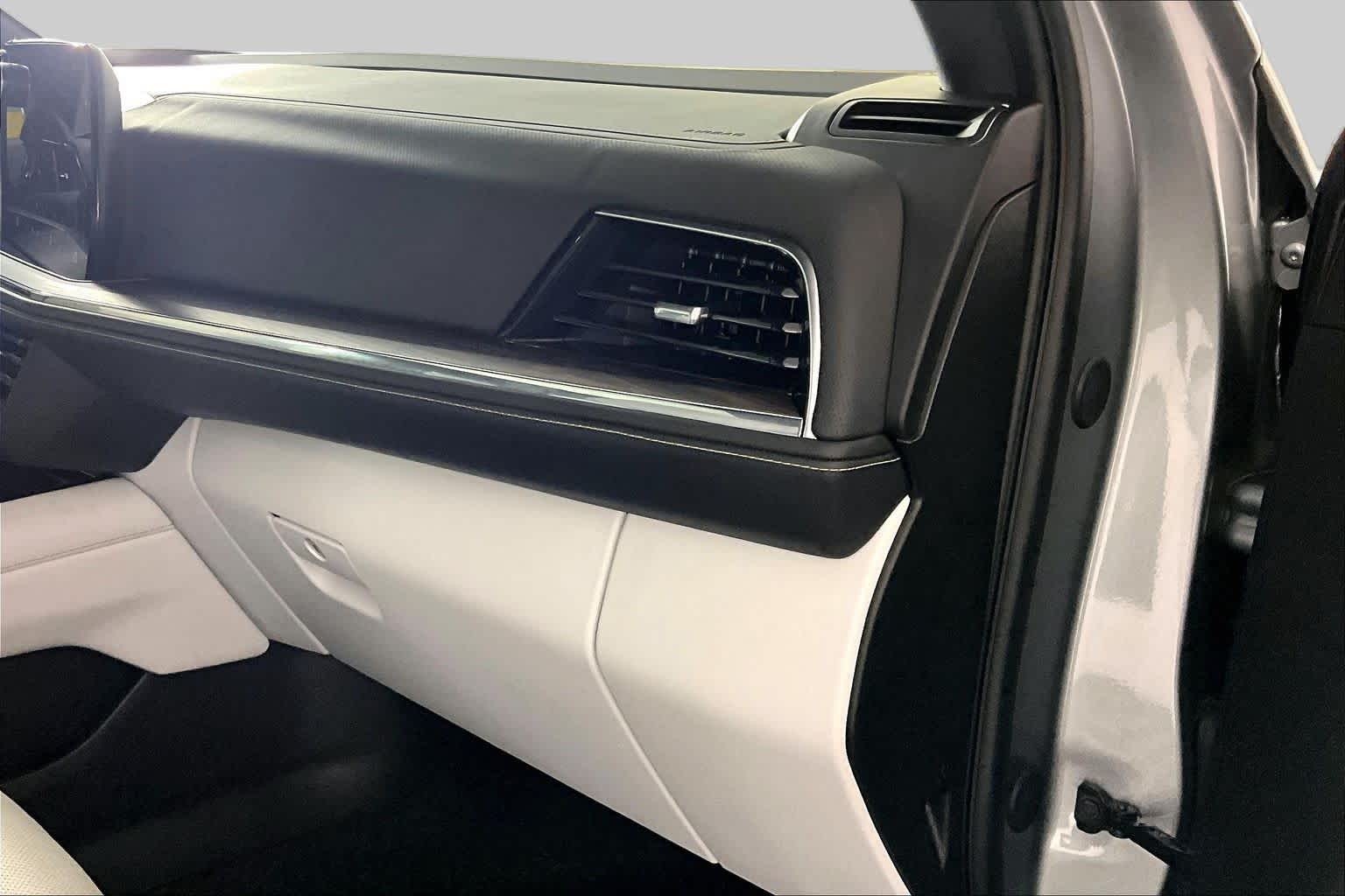 Certified Used 2025 Sterling Gray Metallic Chevrolet Premier image 18
