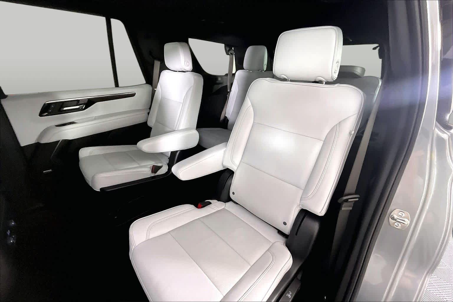 Certified Used 2025 Sterling Gray Metallic Chevrolet Premier image 19
