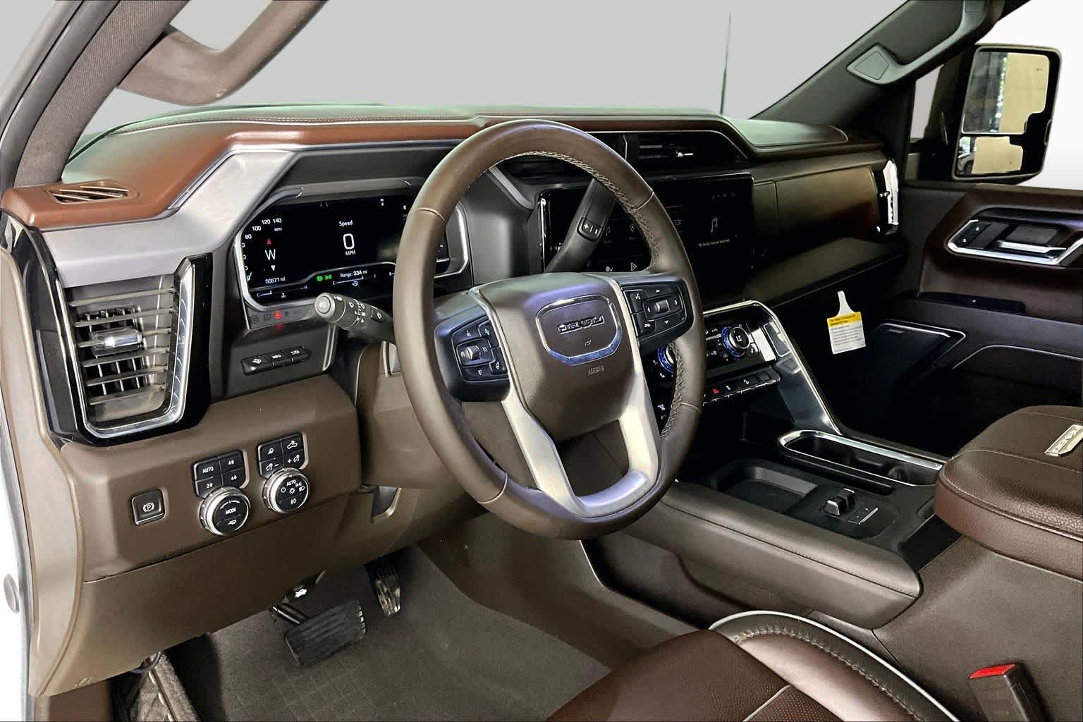Used 2024 White Frost Tricoat GMC Denali image 18