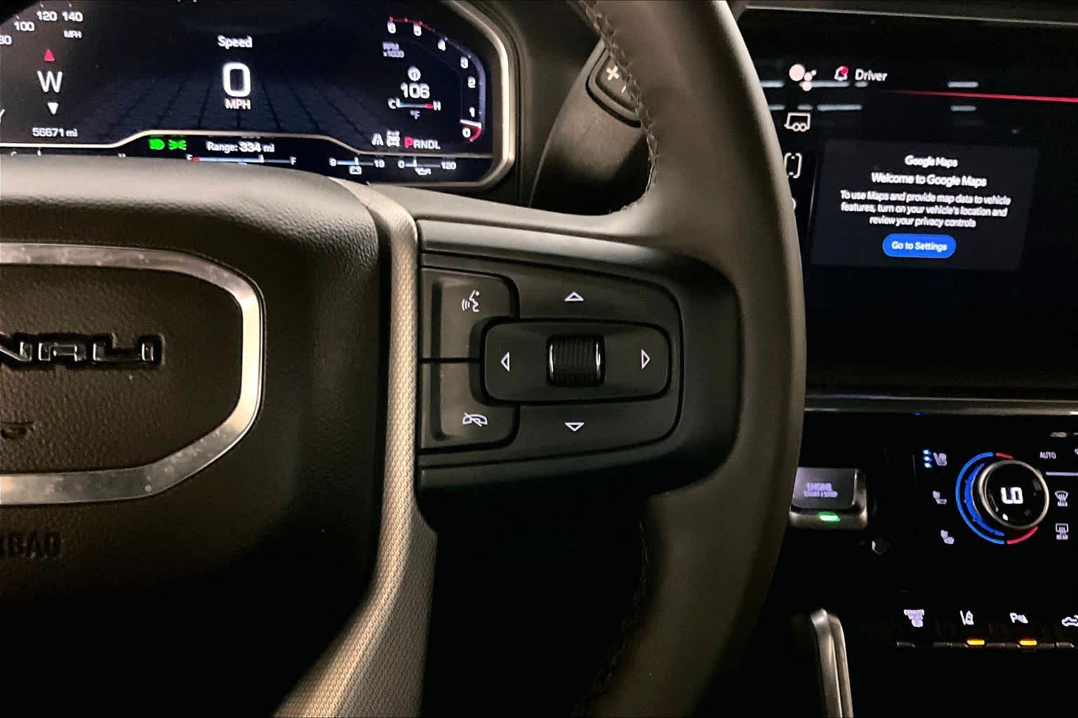 Used 2024 White Frost Tricoat GMC Denali image 25