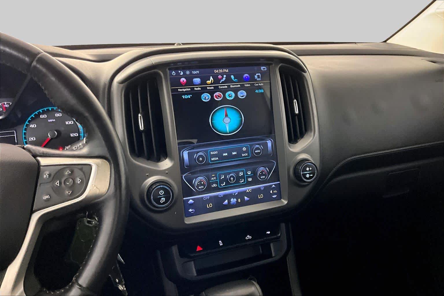 Used 2017 CYBER GRAY METALLIC GMC 2WD SLE image 7
