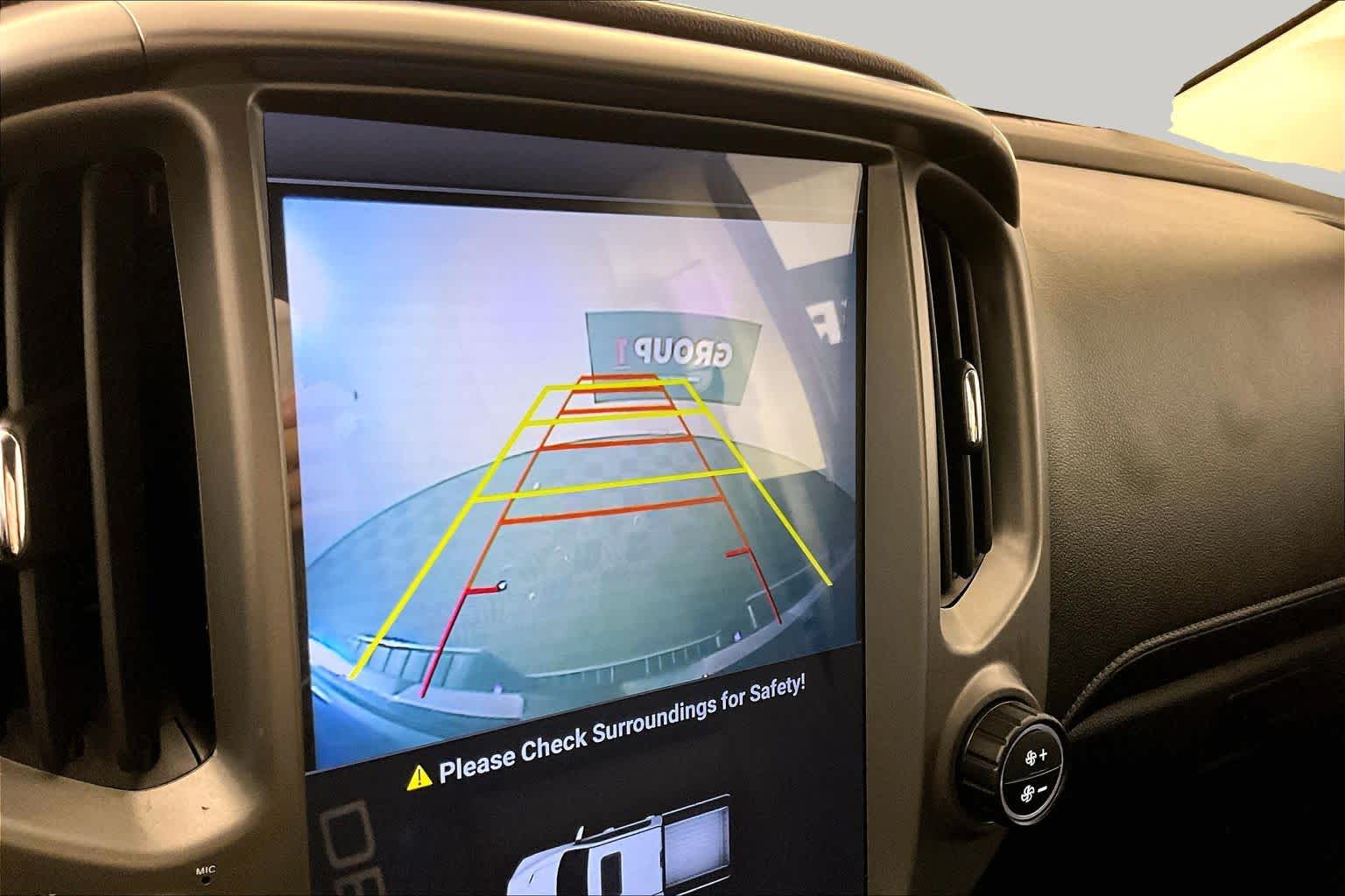 Used 2017 CYBER GRAY METALLIC GMC 2WD SLE image 24