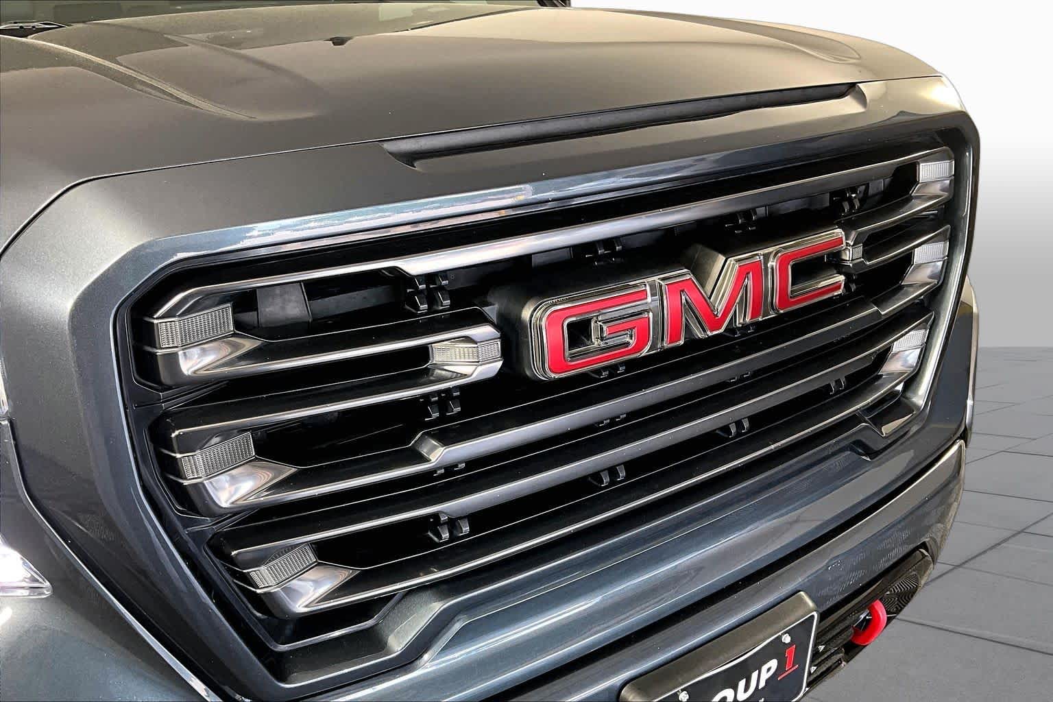 Used 2021 DARK SKY METALLIC GMC AT4 image 29