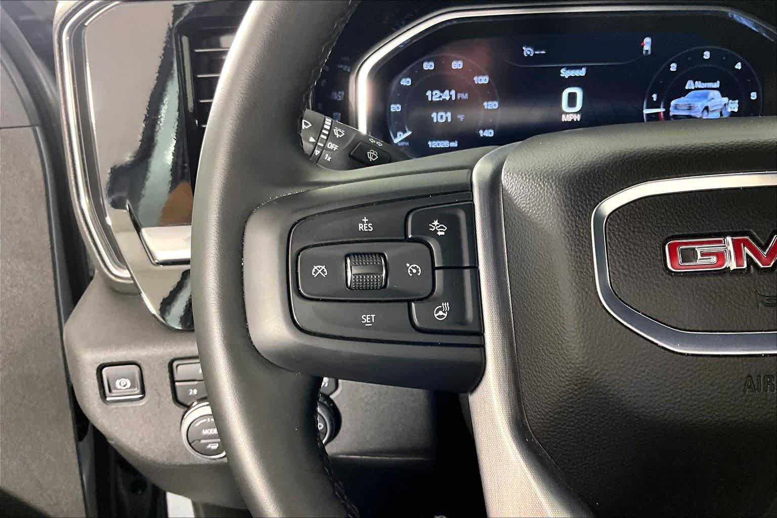 Certified Used 2026 Sterling Metallic GMC SLT image 27