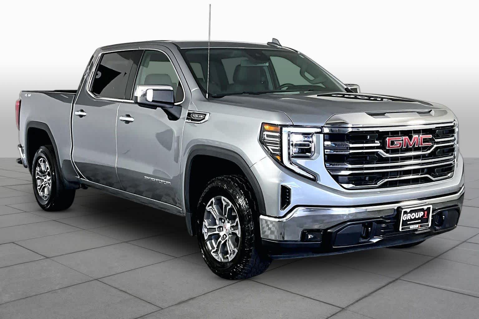 Certified Used 2026 Sterling Metallic GMC SLT image 3