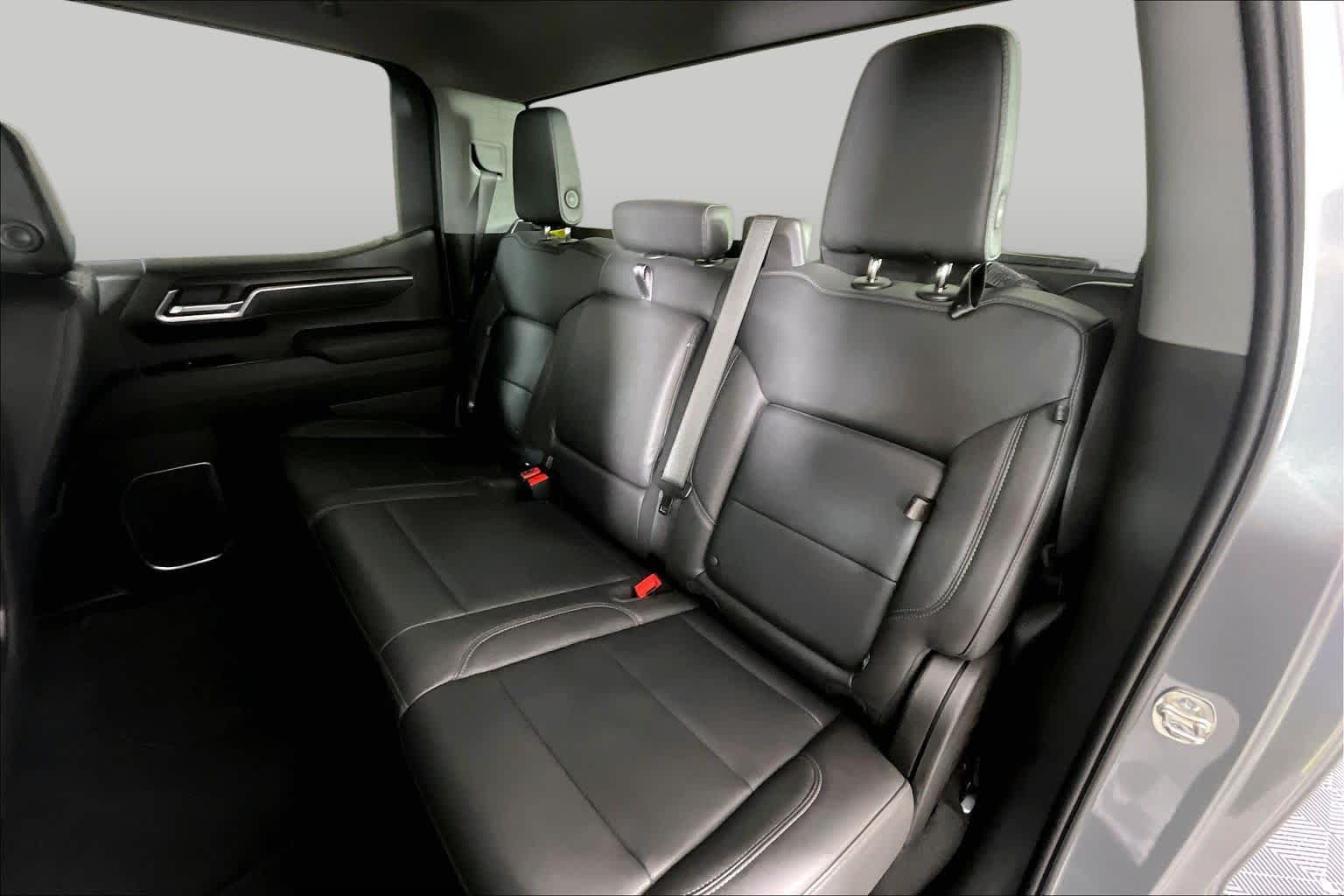 Certified Used 2026 Sterling Metallic GMC SLT image 21