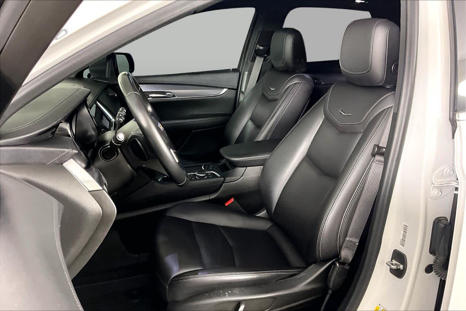 Certified Pre-Owned 2022 Cadillac XT5 Luxury
