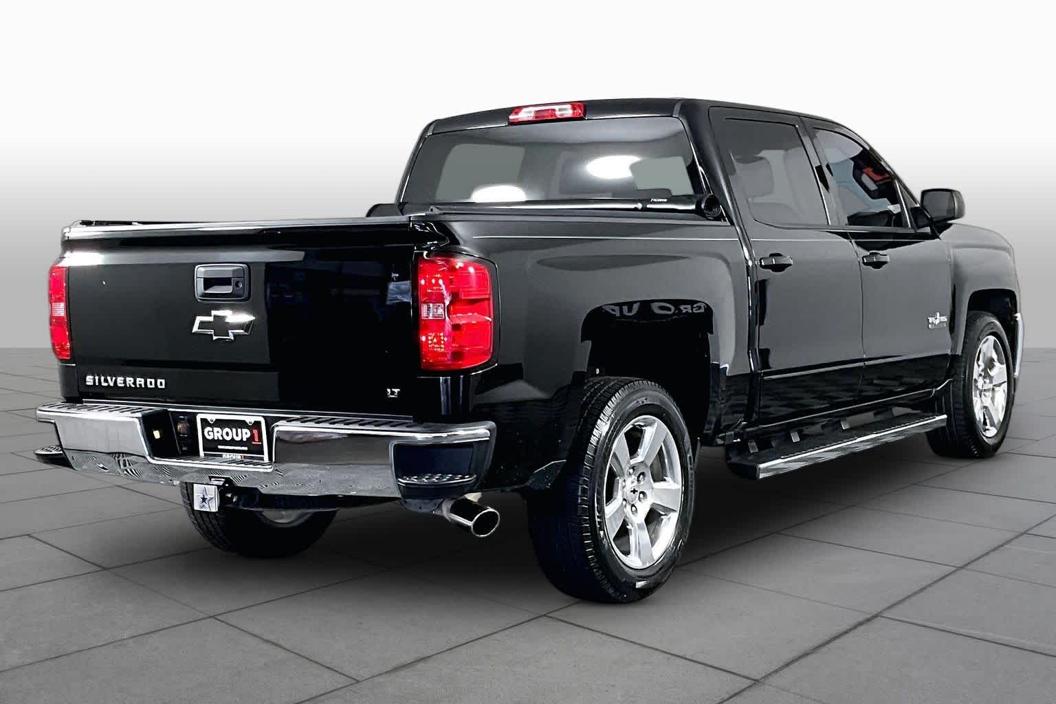 Used 2017 BLACK Chevrolet LT image 13