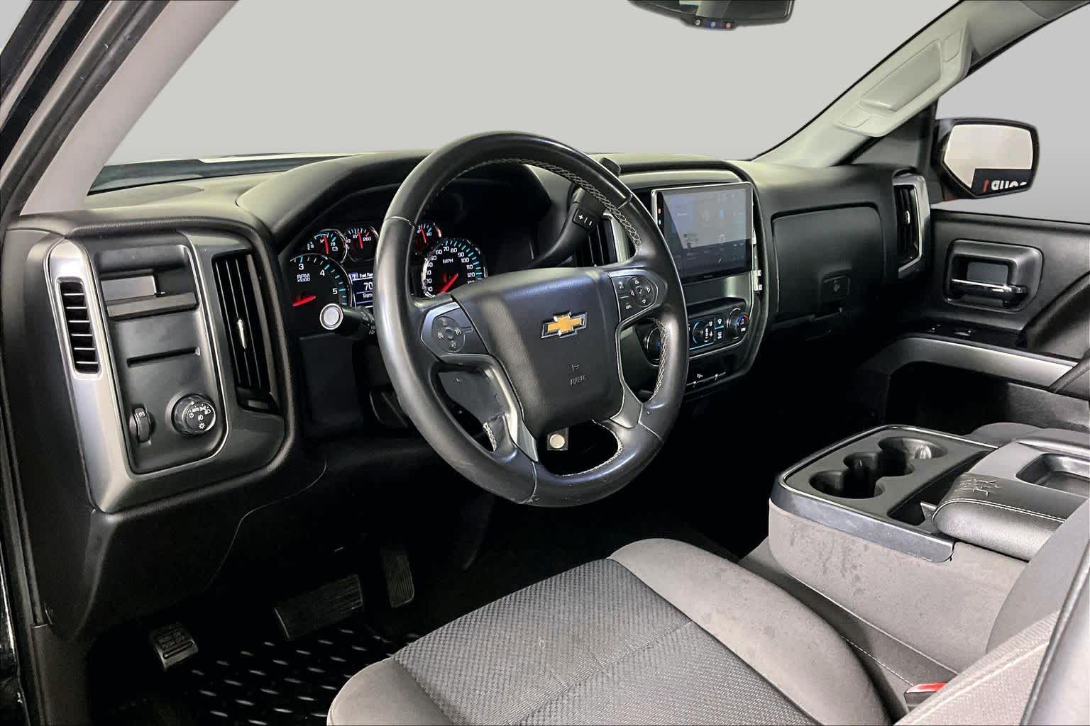 Used 2017 BLACK Chevrolet LT image 17