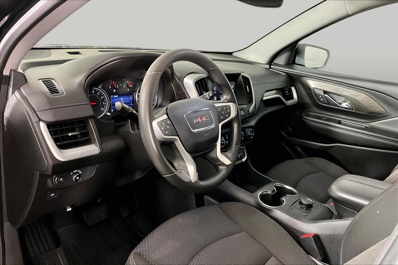 Used 2023 Ebony Twilight Metallic GMC SLE image 16