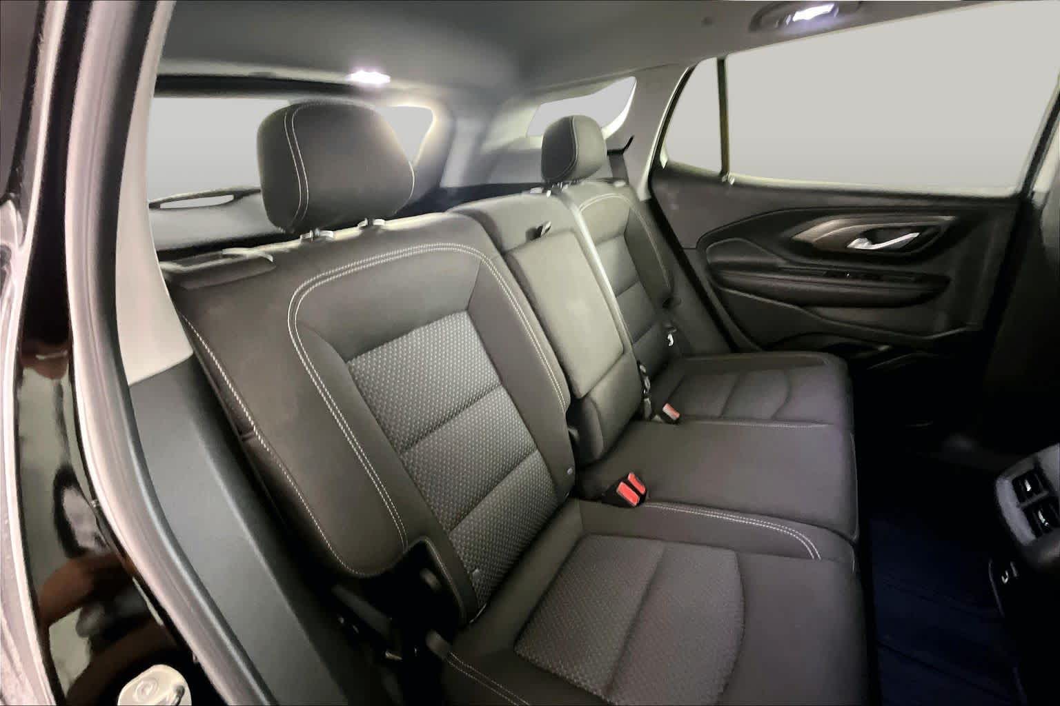 Used 2023 Ebony Twilight Metallic GMC SLE image 19