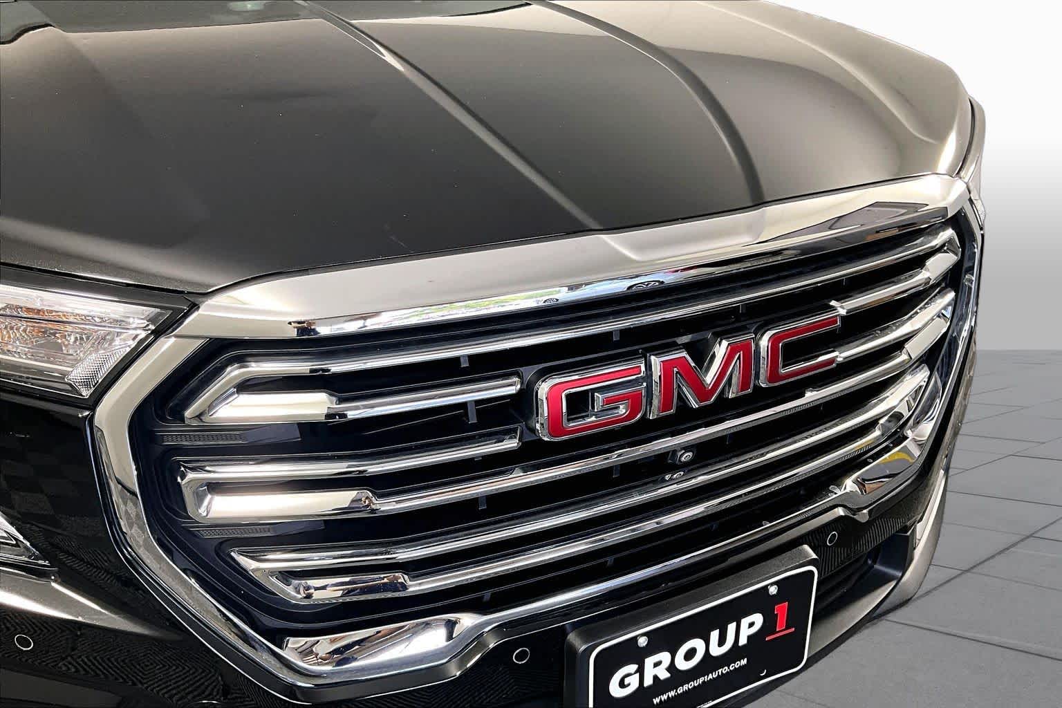 Certified Used 2024 Ebony Twilight Metallic GMC SLT image 28