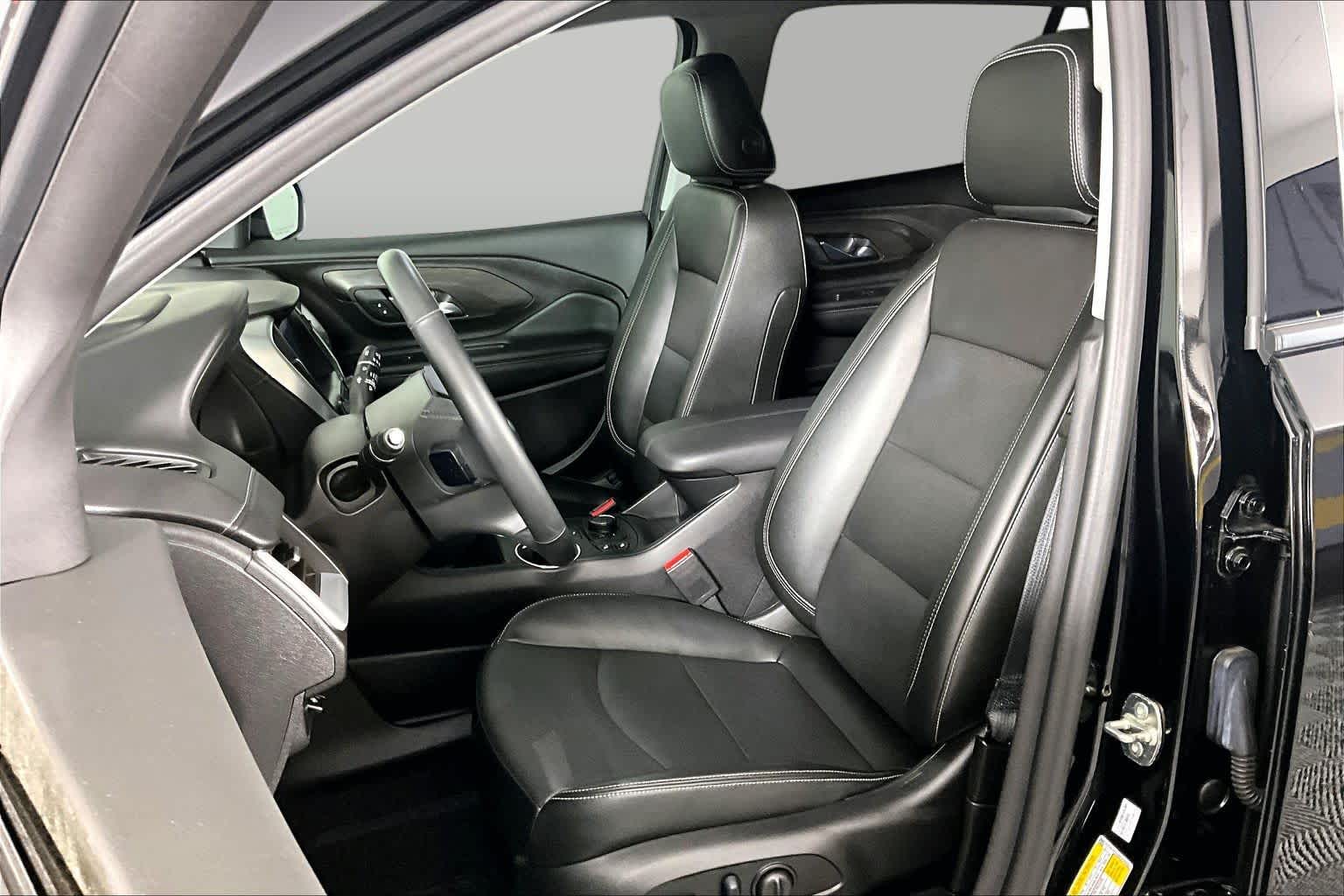 Certified Pre-Owned 2024 GMC Terrain SLT