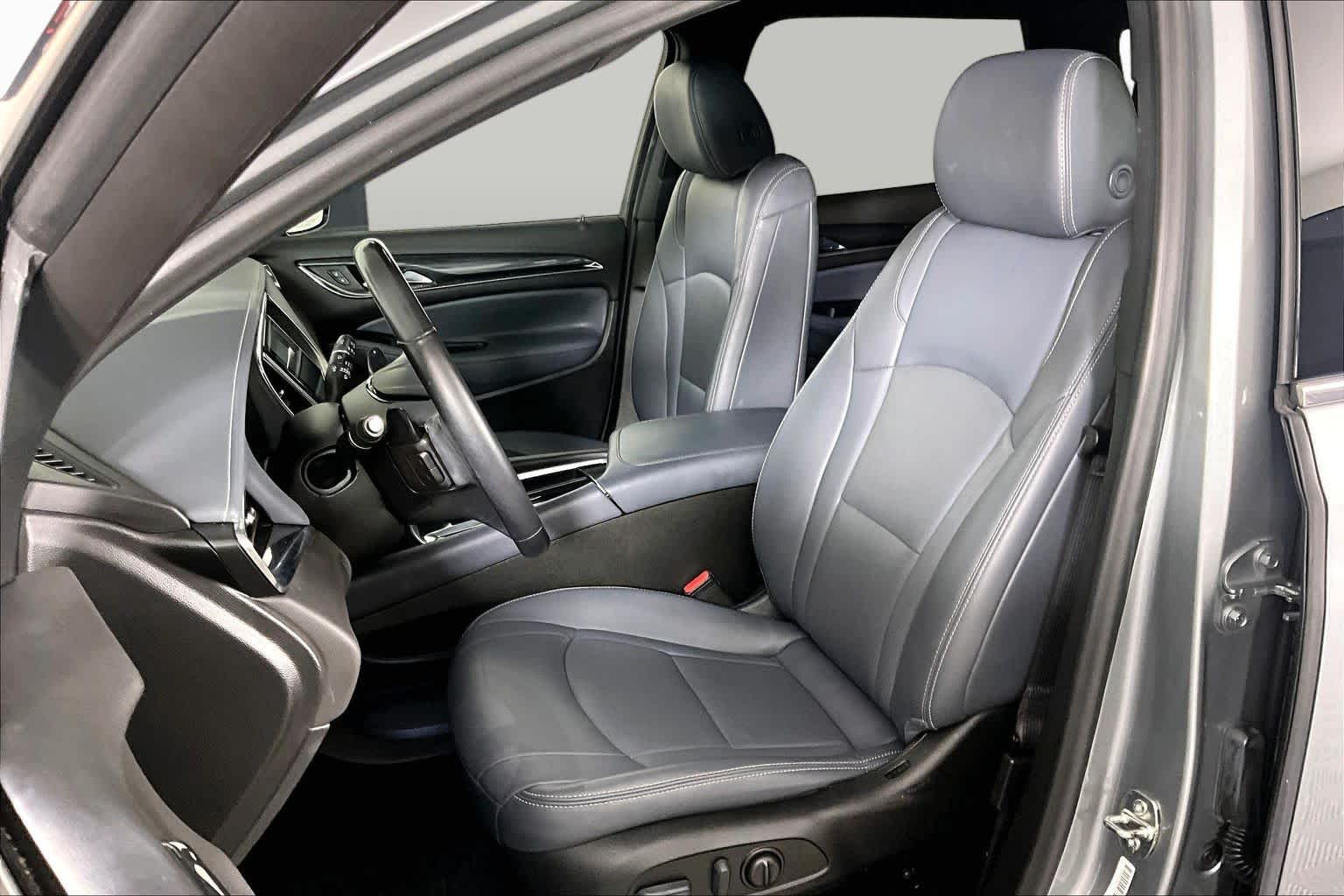 Pre-Owned 2023 Buick Enclave Essence