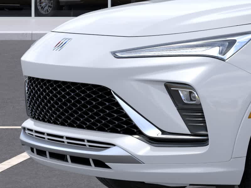 New 2026 White Frost Tricoat Buick Avenir image 13