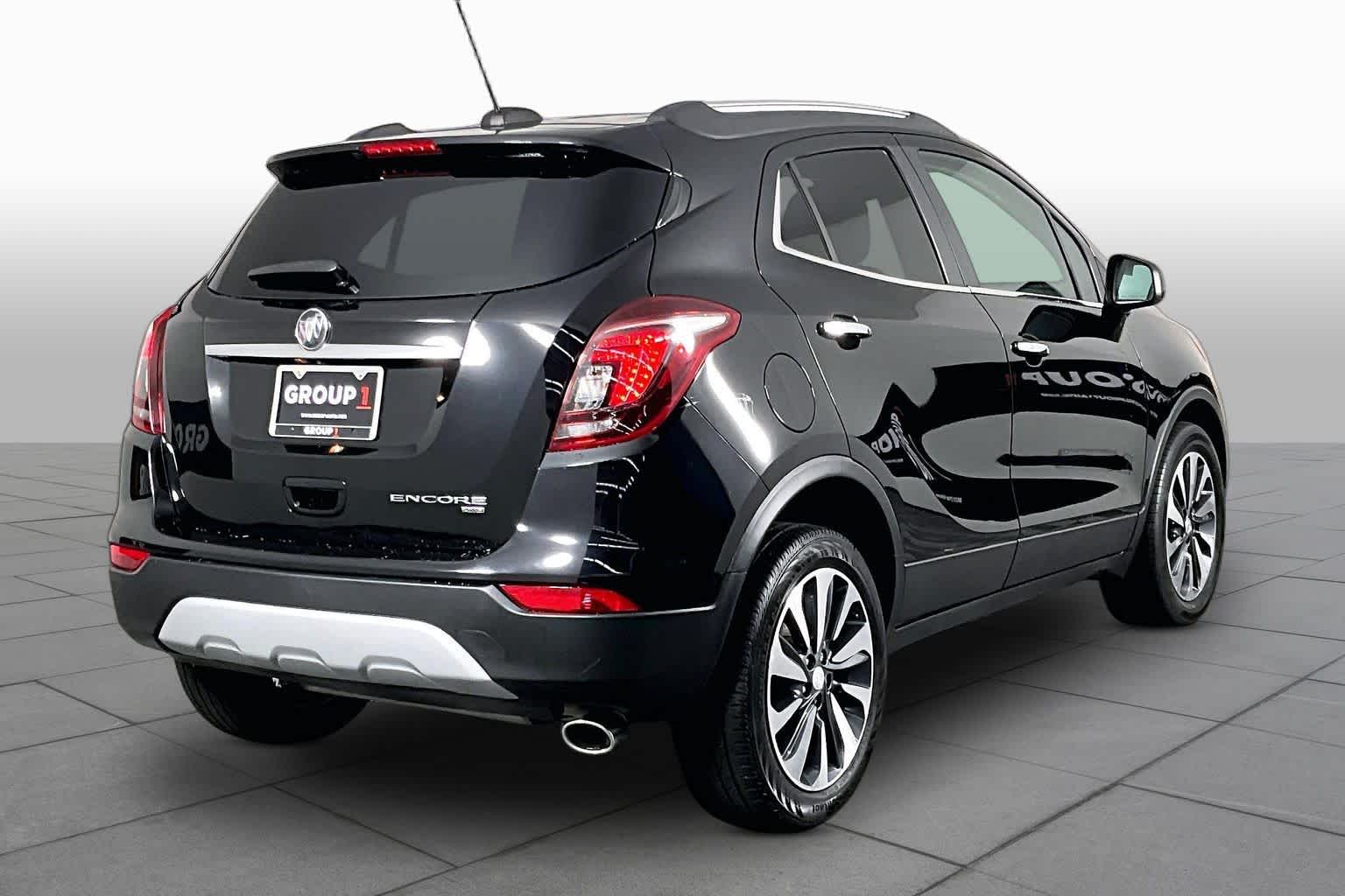Certified Used 2022 Ebony Twilight Metallic Buick Preferred image 12