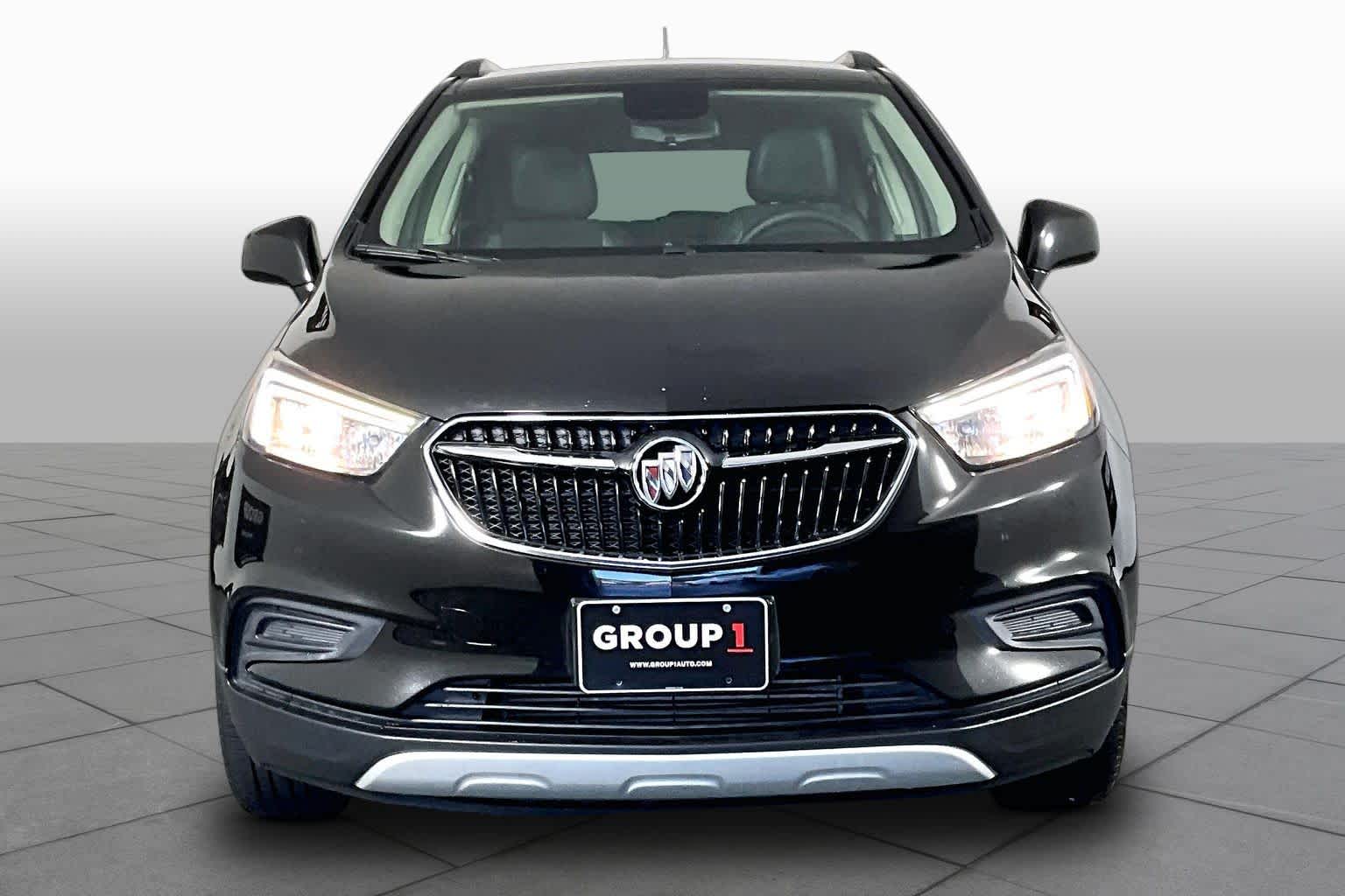 Certified Used 2022 Ebony Twilight Metallic Buick Preferred image 4