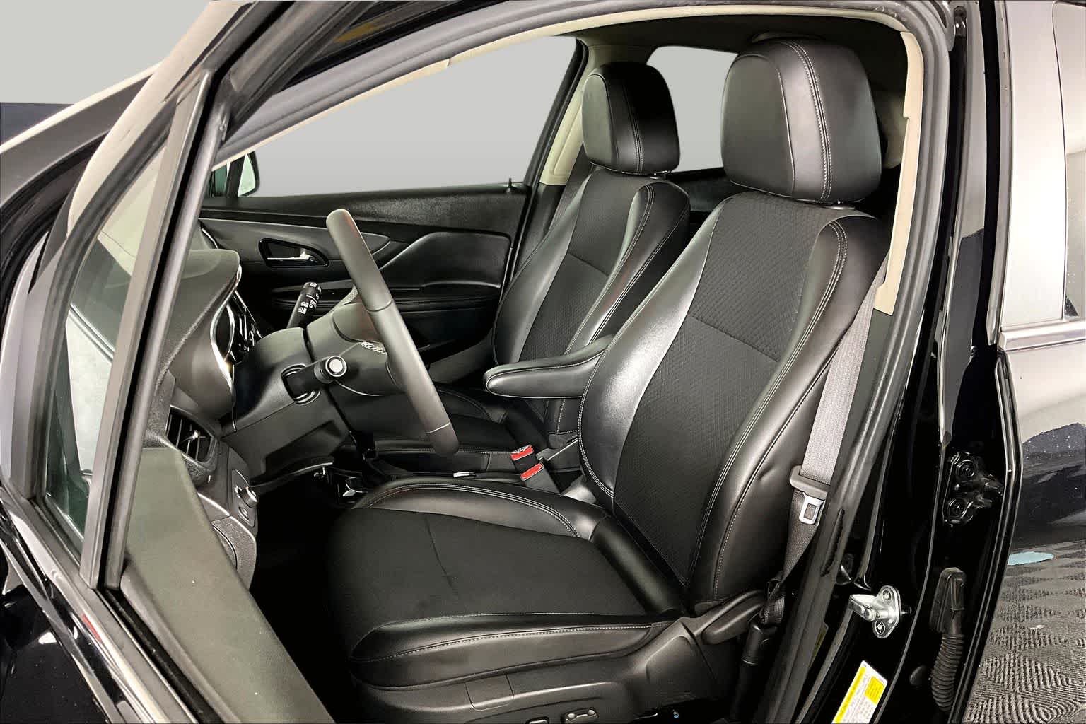 Certified Used 2022 Ebony Twilight Metallic Buick Preferred image 8
