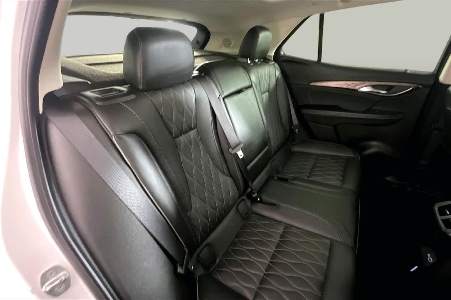 Certified Used 2021 SUMMIT WHITE Buick Avenir image 20