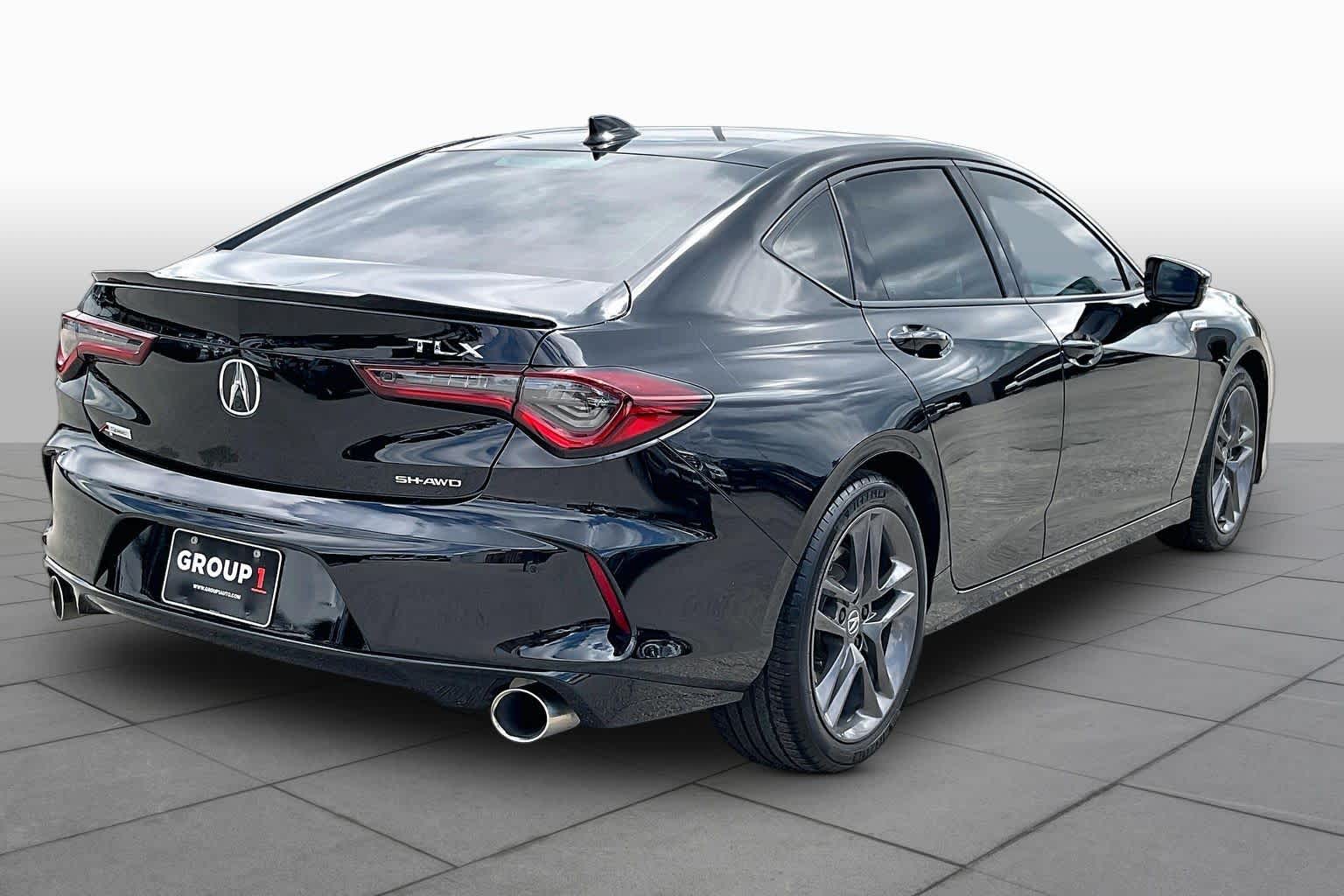 2025 Acura TLX photo 13 of 35