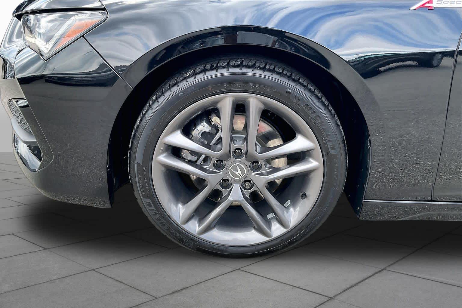 2025 Acura TLX photo 11 of 35