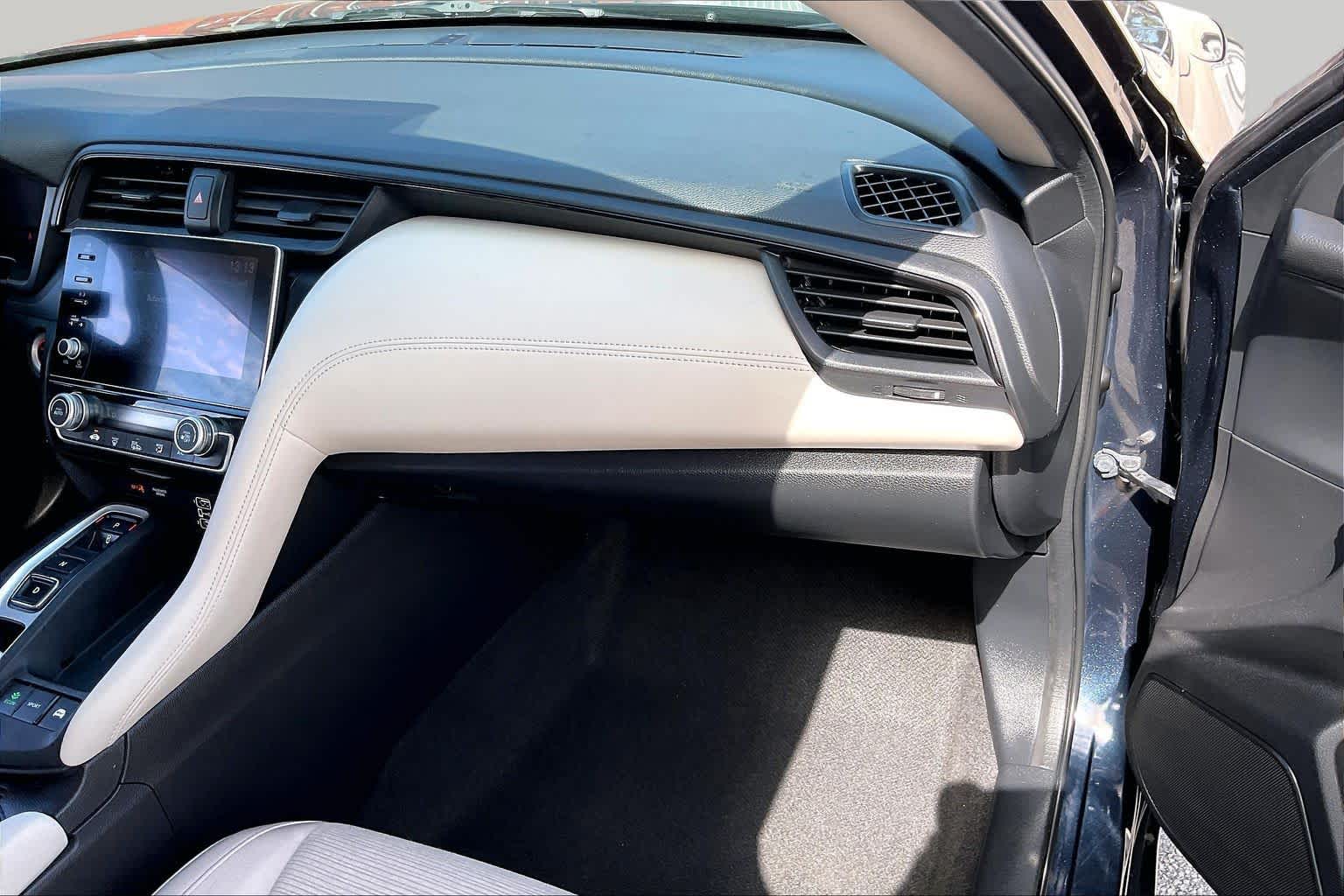 2020 Honda Insight photo 18 of 34